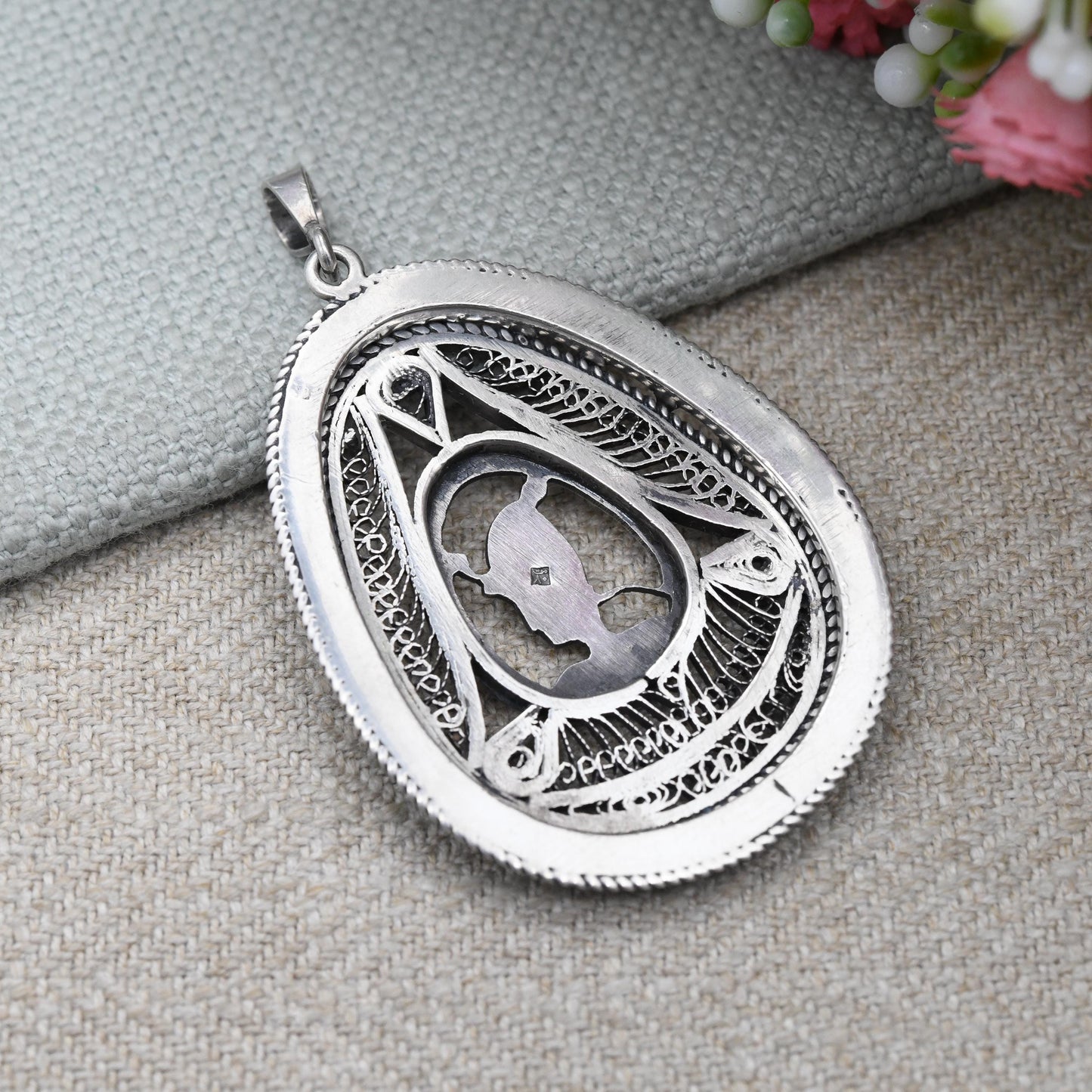 Vintage Egyptian Silver Pharaoh Pendant with Open Cut Out Design - Large Ancient Egypt Souvenir Symbol Jewellery | Egyptian Revival Pendant