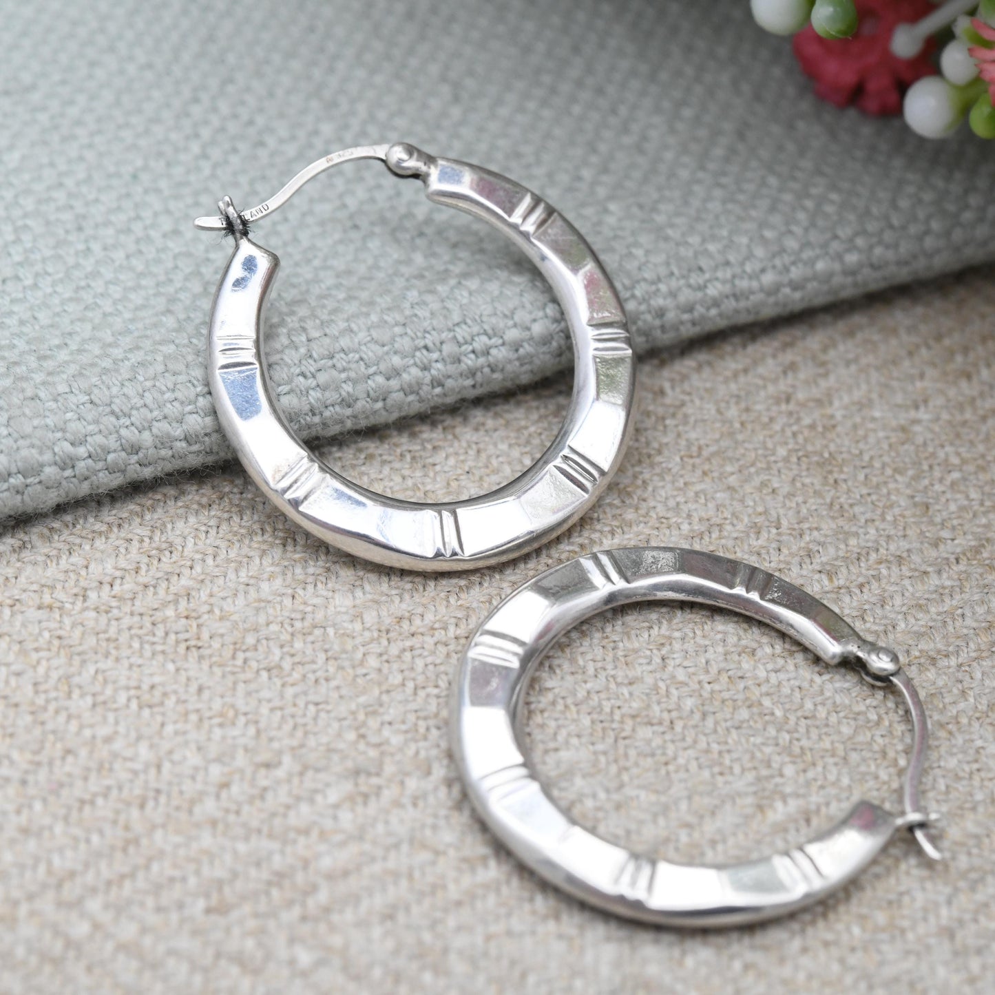Vintage Sterling Silver Hoop Earrings - Textured Line Hoops Minimalist Design Everyday Jewellery | Made in Thailand