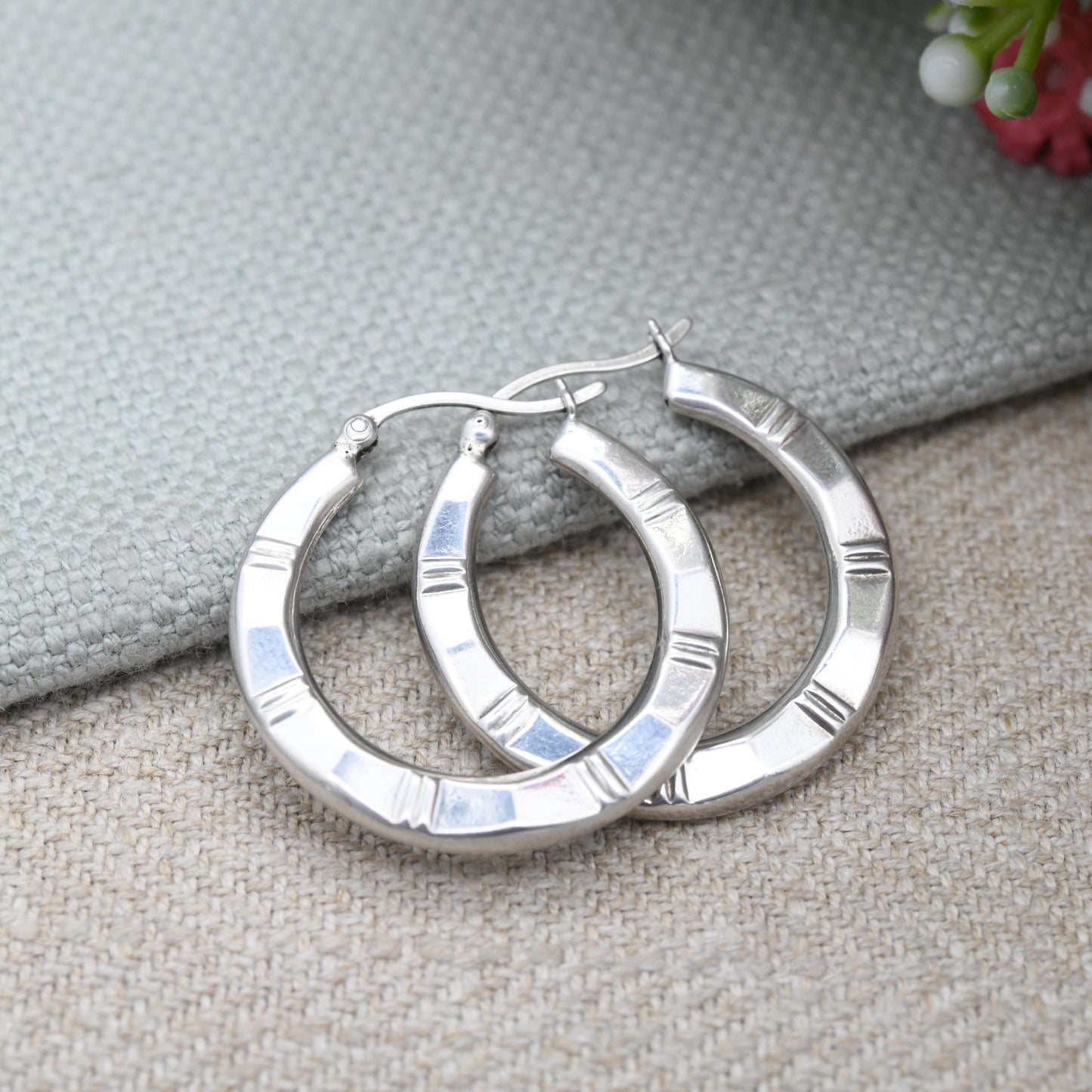 Vintage Sterling Silver Hoop Earrings - Textured Line Hoops Minimalist Design Everyday Jewellery | Made in Thailand