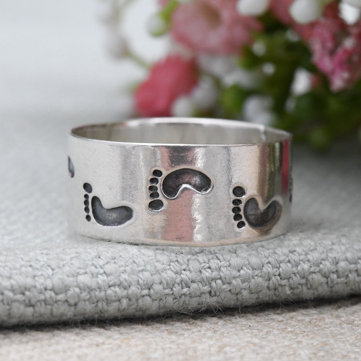 Vintage Sterling Silver Footprints Band Ring - Wide Band Minimal Style Everyday Unisex Silver Jewellery | UK Size - W | US Size - 11
