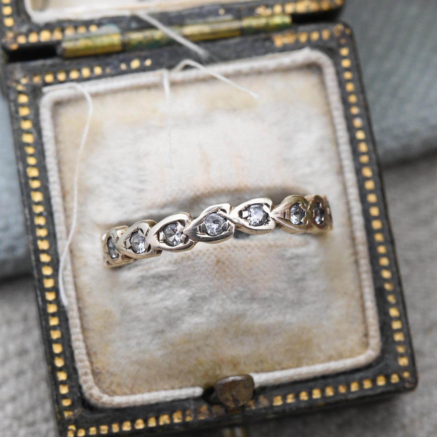 Vintage 9ct Gold Eternity Band Ring with Clear Stones 1963 - Love Heart Shape Stacking Ring Mid-Century Wedding | UK Size - L | US Size - 6