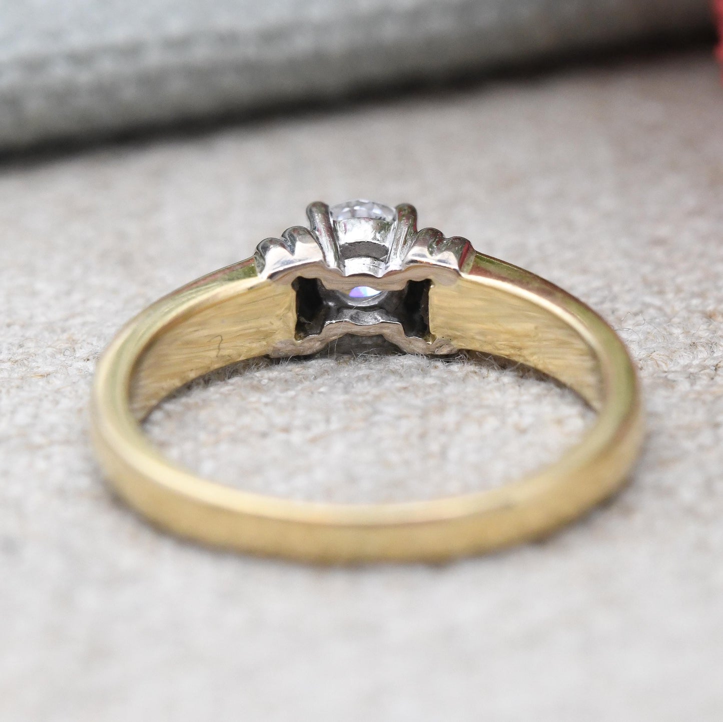 Vintage 18ct Gold Diamond Solitaire Ring 0.33 Carat 33 Points - Classic Engagement White Gold Setting | Small UK Size - I | US Size - 4 1/4