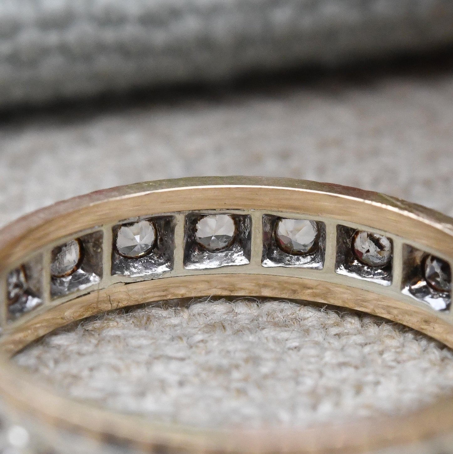 Vintage 9ct Gold Eternity Ring with Clear Stones c. 1950s - Two-Tone Mid-Century Band Stacking Ring Wedding | UK Size - M | US Size - 6 1/4