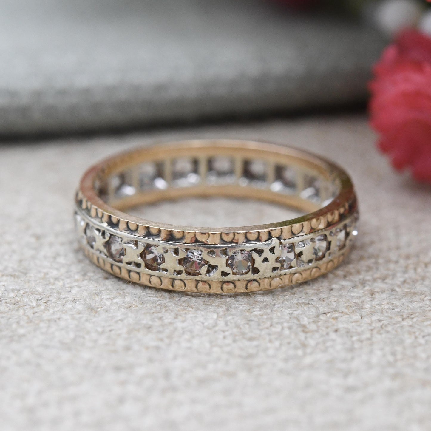 Vintage 9ct Gold Eternity Ring with Clear Stones c. 1950s - Two-Tone Mid-Century Band Stacking Ring Wedding | UK Size - M | US Size - 6 1/4