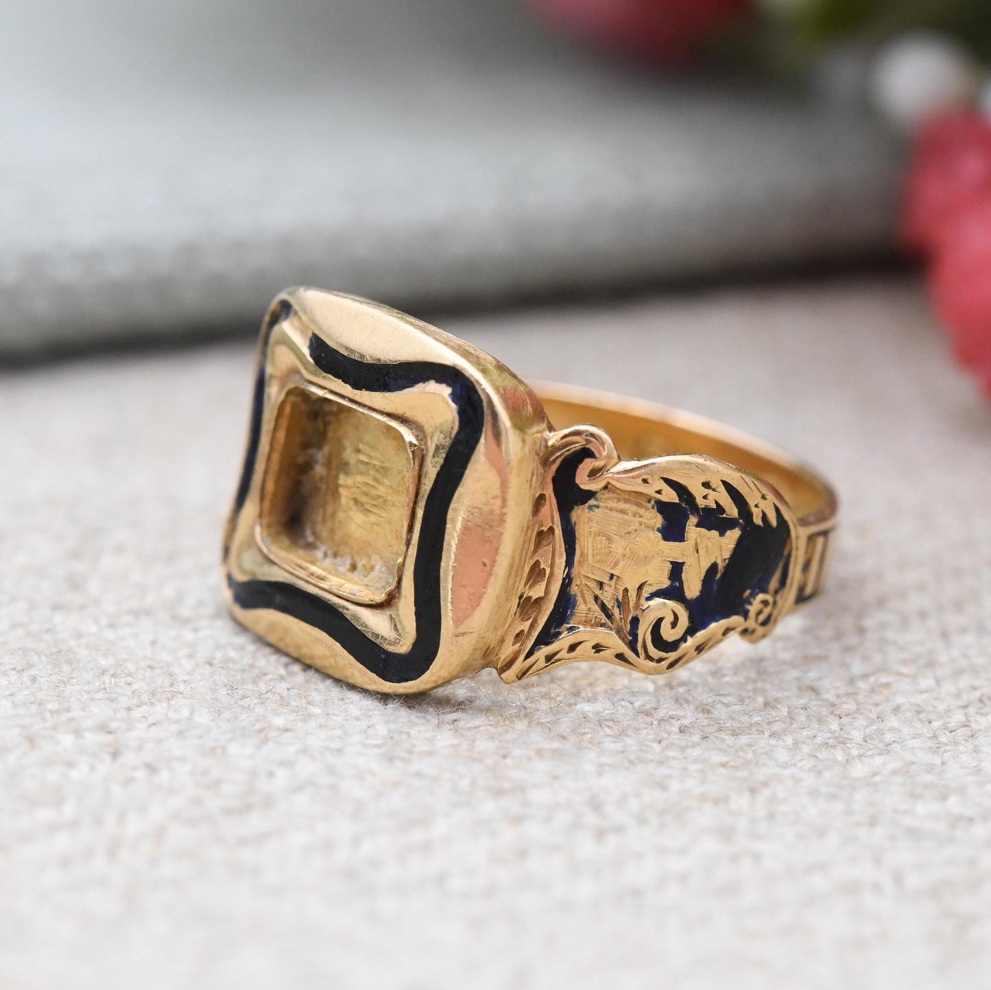Antique Victorian 18ct Gold Mourning Ring 1871 In Memory Of hair Ring - for Reworking Restoration Enamel | UK Size - N | US Size - 6 1/2