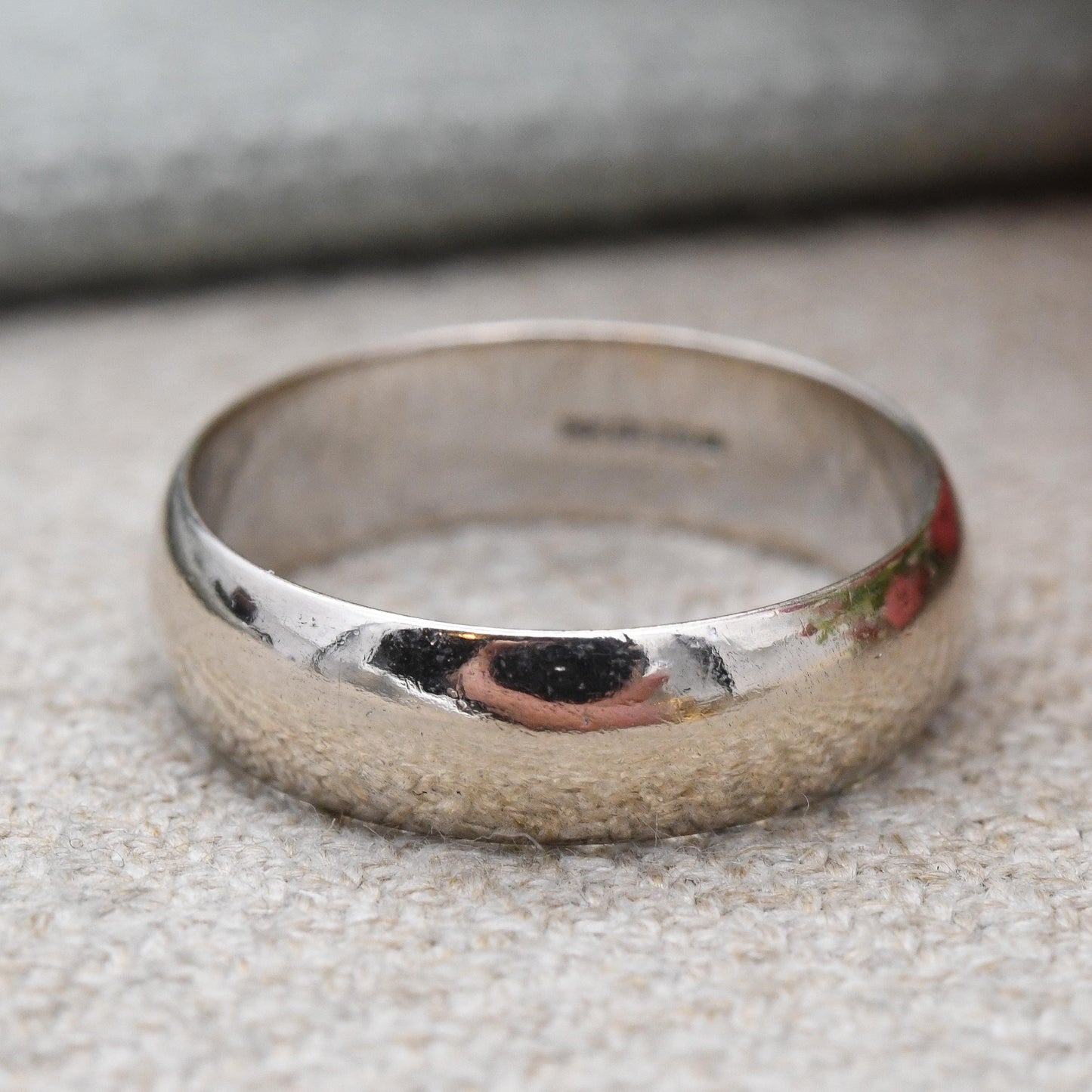 Vintage 9ct White Gold Band Ring - Unisex Minimalist Jewellery Plain Gold Wedding Band 5mm Wide Band | UK Size - O | US Size - 7 1/4