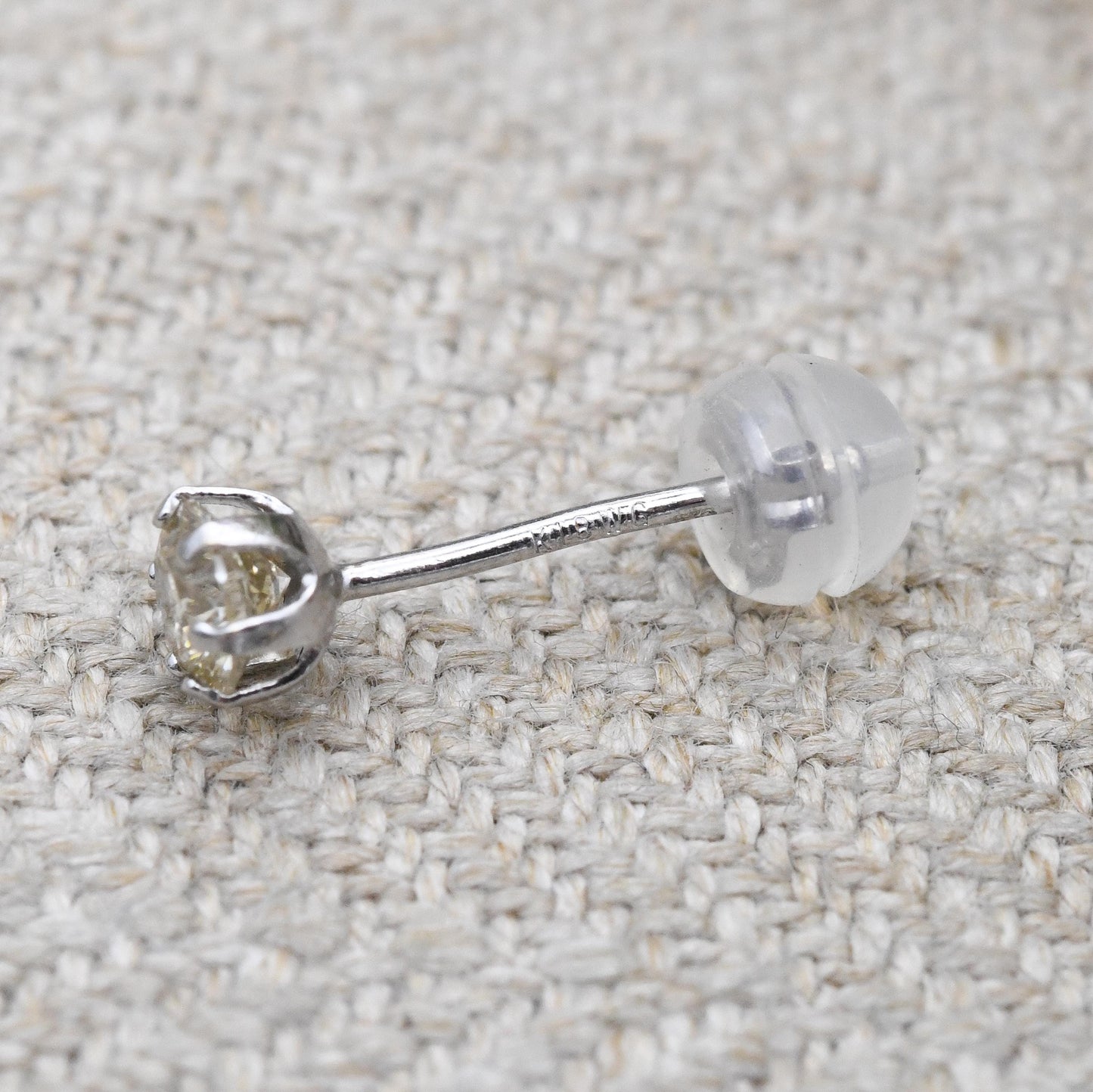 18ct White Gold Diamond Stud Earring Single 25 Points 0.25 Carat - Champagne Gemstone | Unisex Everyday Stud Earring | Rubber Butterfly Back