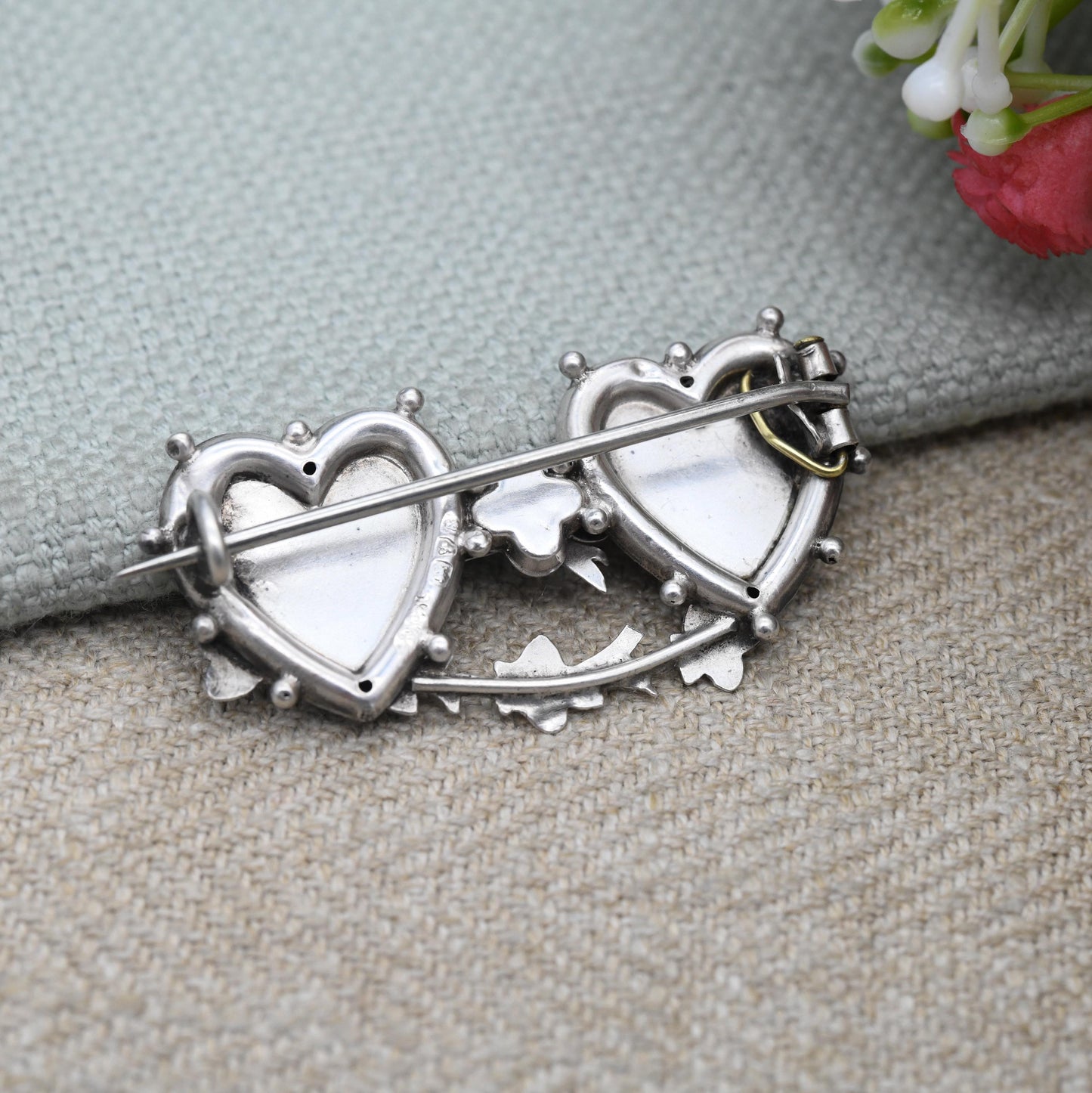 Antique Mizpah Brooch Victorian Sterling Silver 1900 - Silver Sweetheart Jewellery | Two Hearts Entwined with Ivy | Symbolic Sentimental Pin
