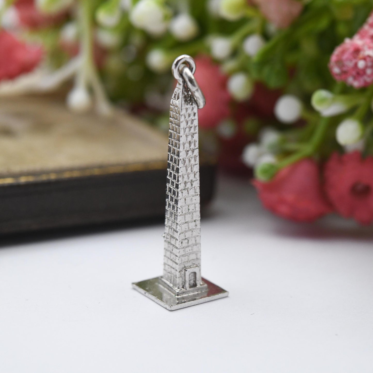 Vintage Sterling Silver Washington Monument Charm Pendant - American | Wells | Souvenir Gift for Charm Bracelet