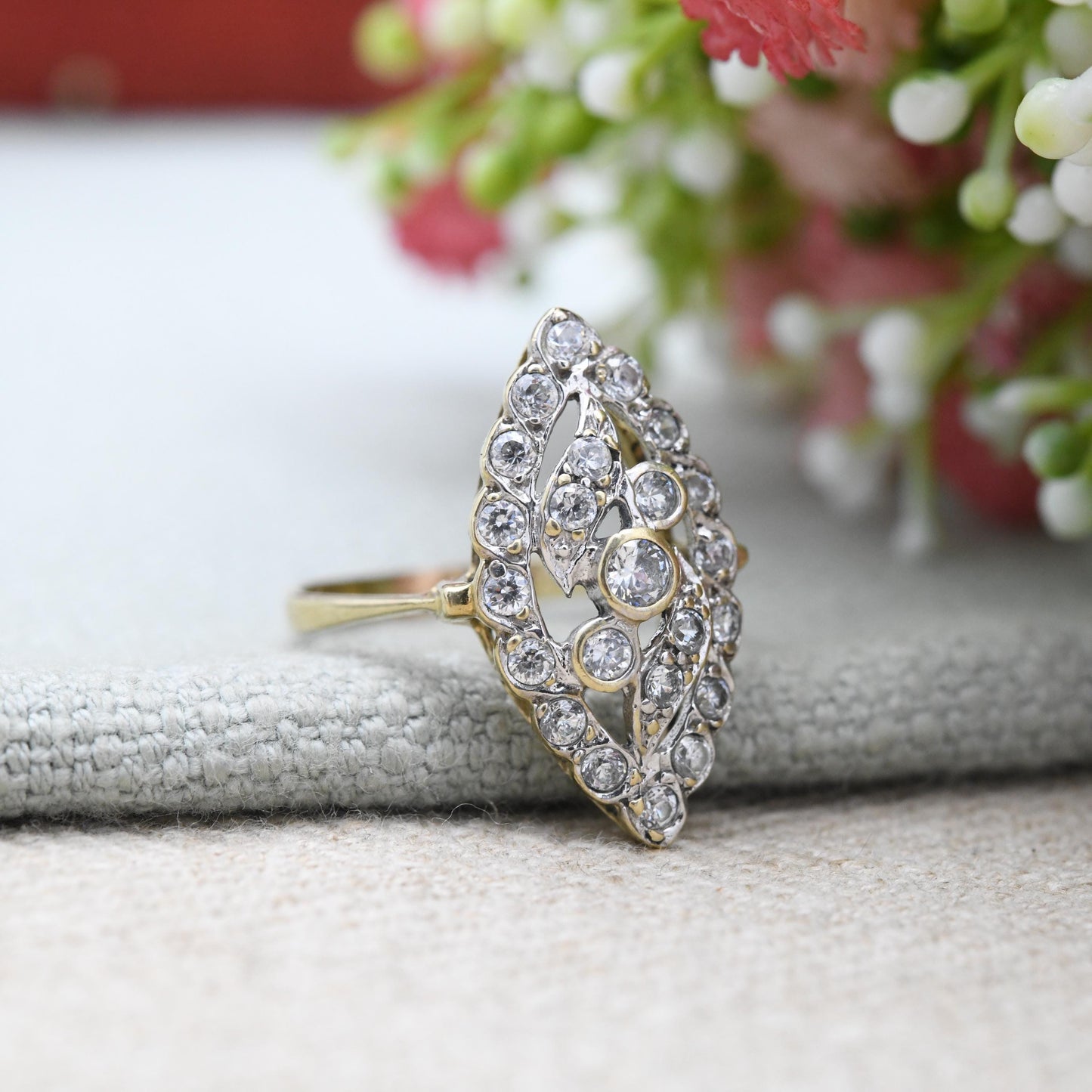 9ct Gold Statement Ring with Clear Stones 2003 - Sparkly Cocktail Ring Y2K Edwardian Style | UK Size - U | US Size - 10