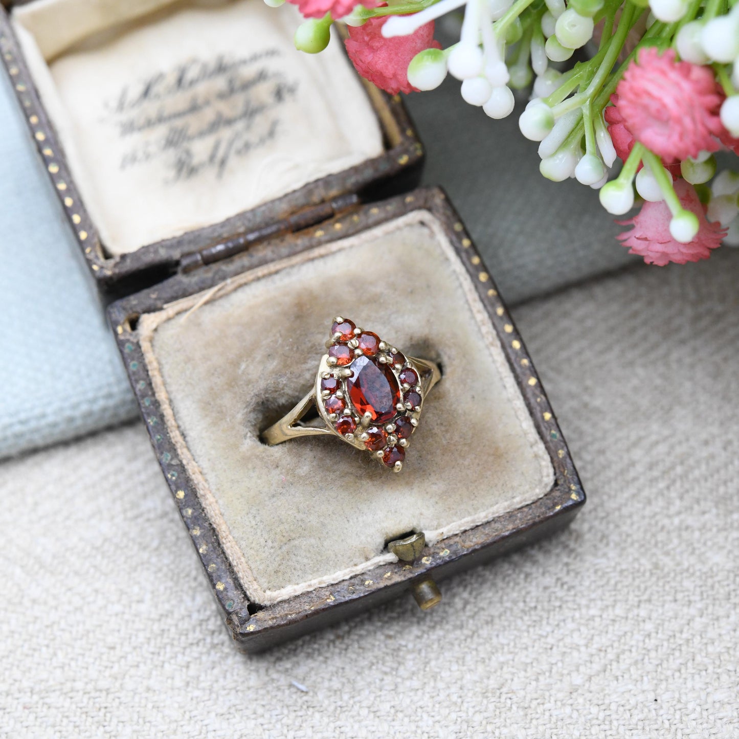 Vintage 9ct Gold Garnet Cluster Ring c. 1970s - Marquise Shape Pointed Oval Mid-Century Ring Red Gemstones | UK Size - P | US Size - 8