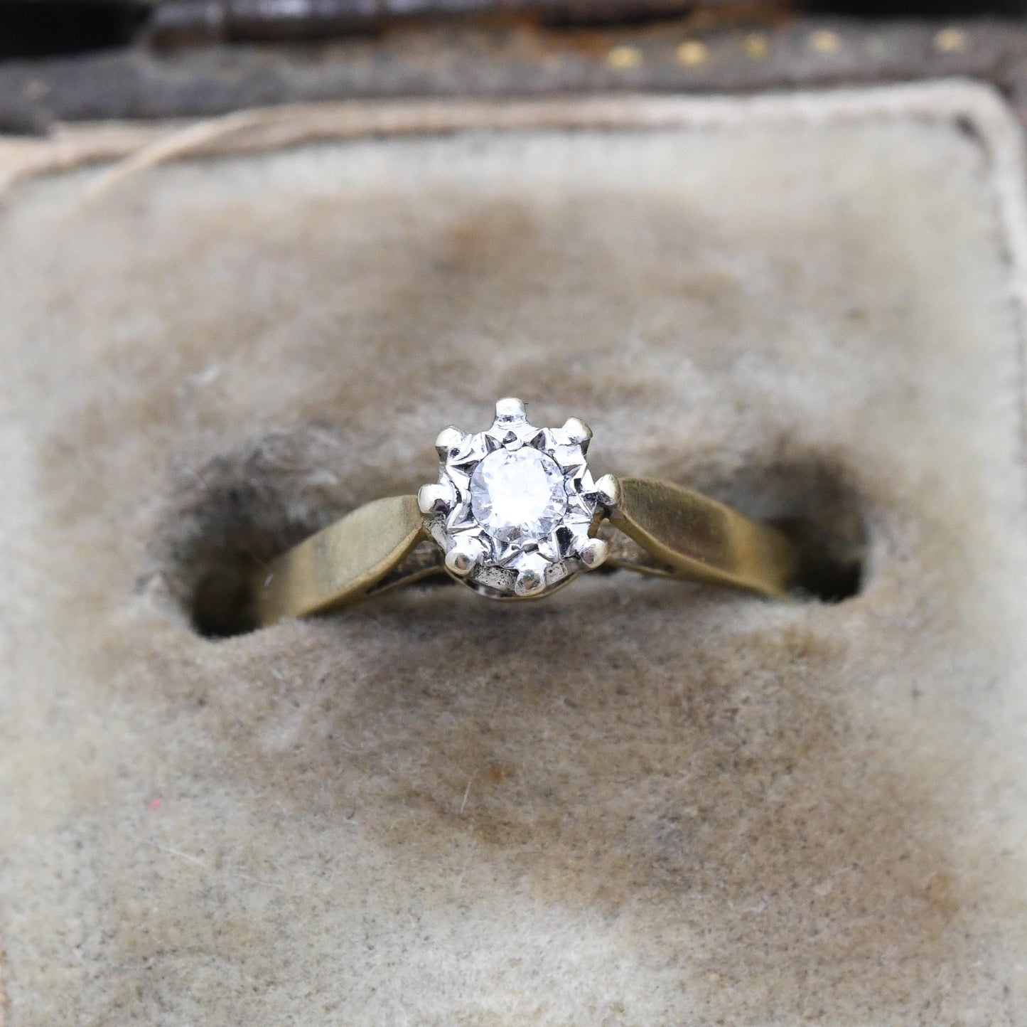 Vintage 9ct Gold Diamond Solitaire Ring 1986 Star Setting - Cathedral Set Solitaire Engagement Ring | UK Size - M | US Size - 6