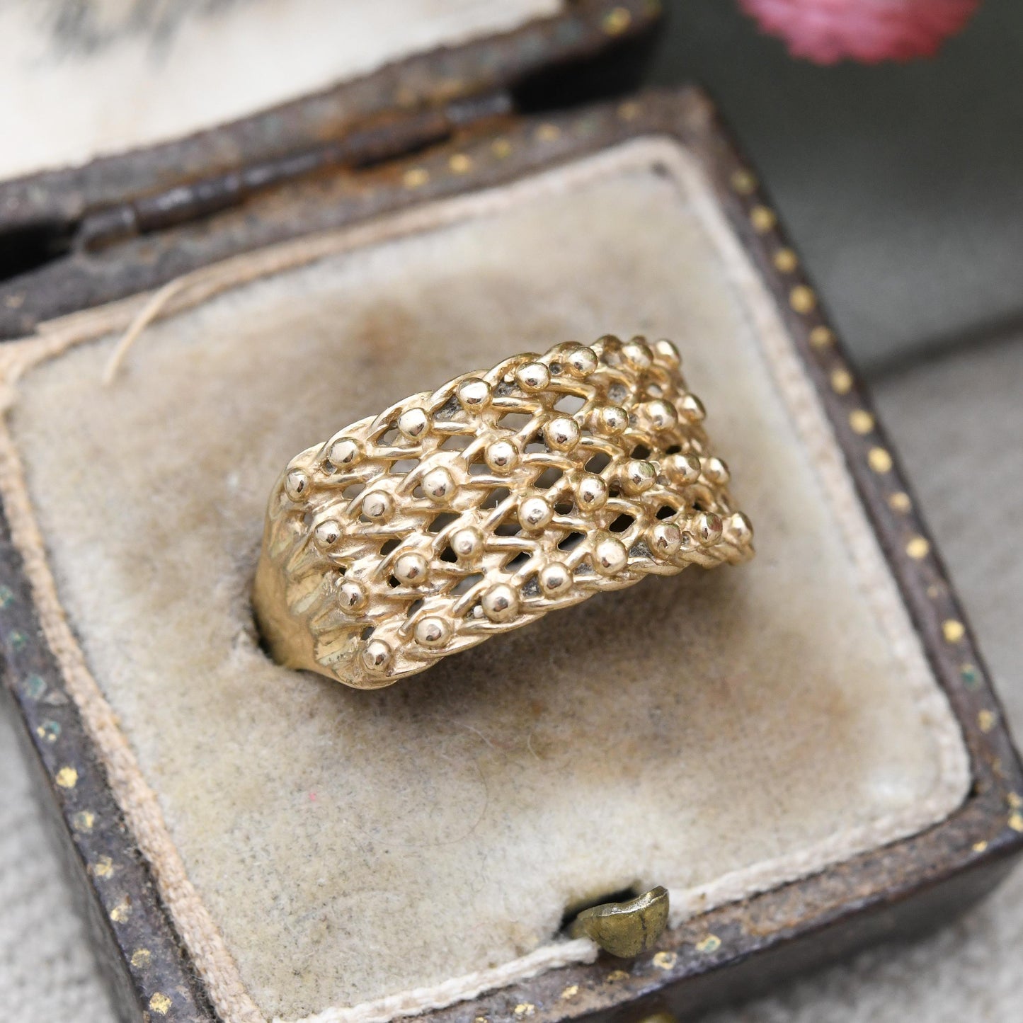 Vintage 9ct Gold Keeper Ring - Four Row Textured Knotted Band Love Symbol | Everyday Gold Jewellery | UK Size - R 1/2 | US Size - 8 3/4