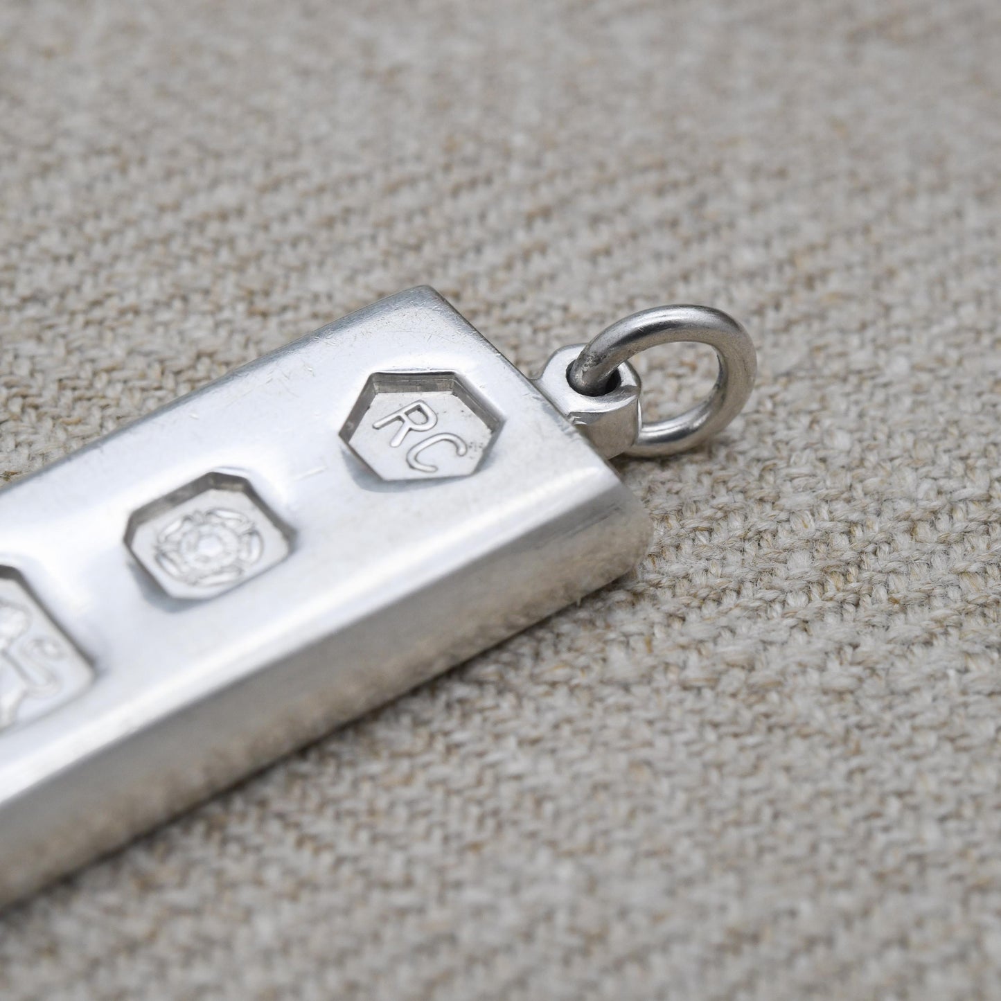 Vintage Sterling Silver Ingot Pendant 1978 by Carrs of Sheffield RC - Clear Hallmark Design Jewellery | Chunky Mid-Century Necklace