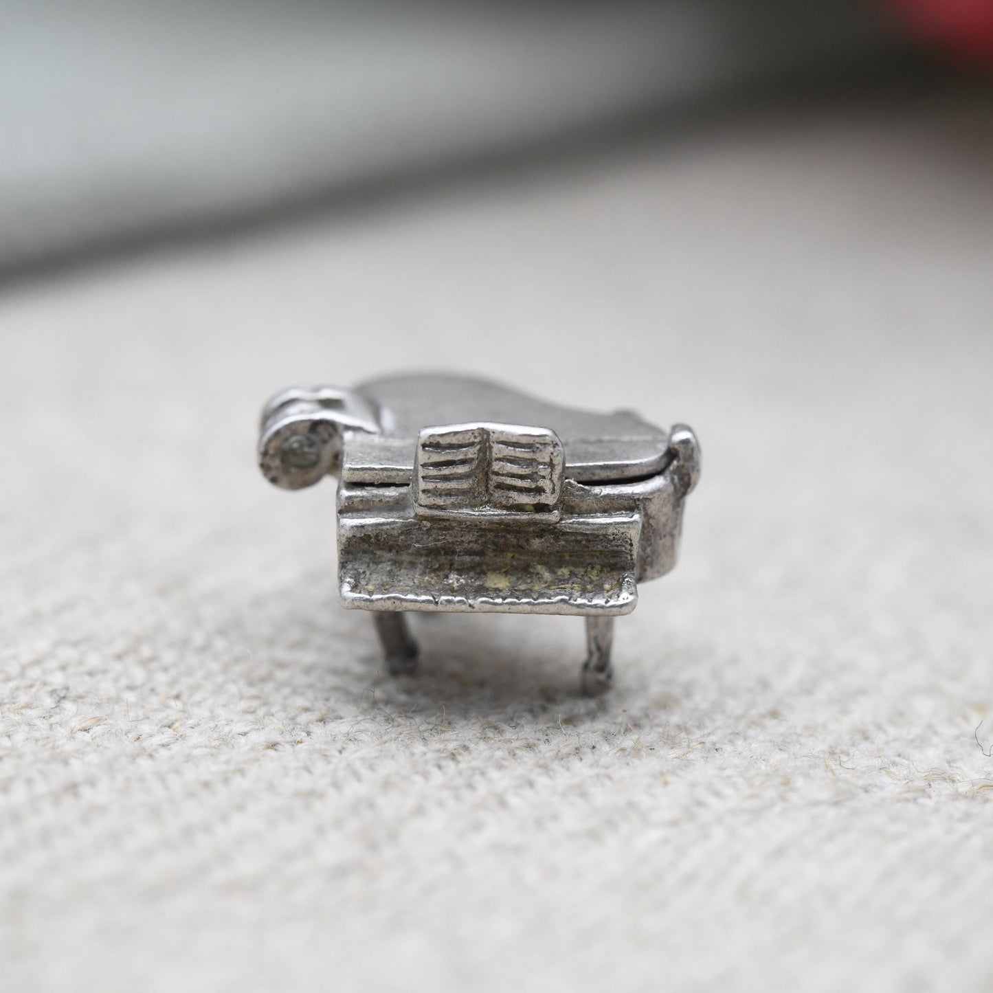Vintage Sterling Silver Opening Piano Charm Pendant - Mouse Inside | Musical Instrument | Keys | Grand Piano | Music | Charm Bracelet