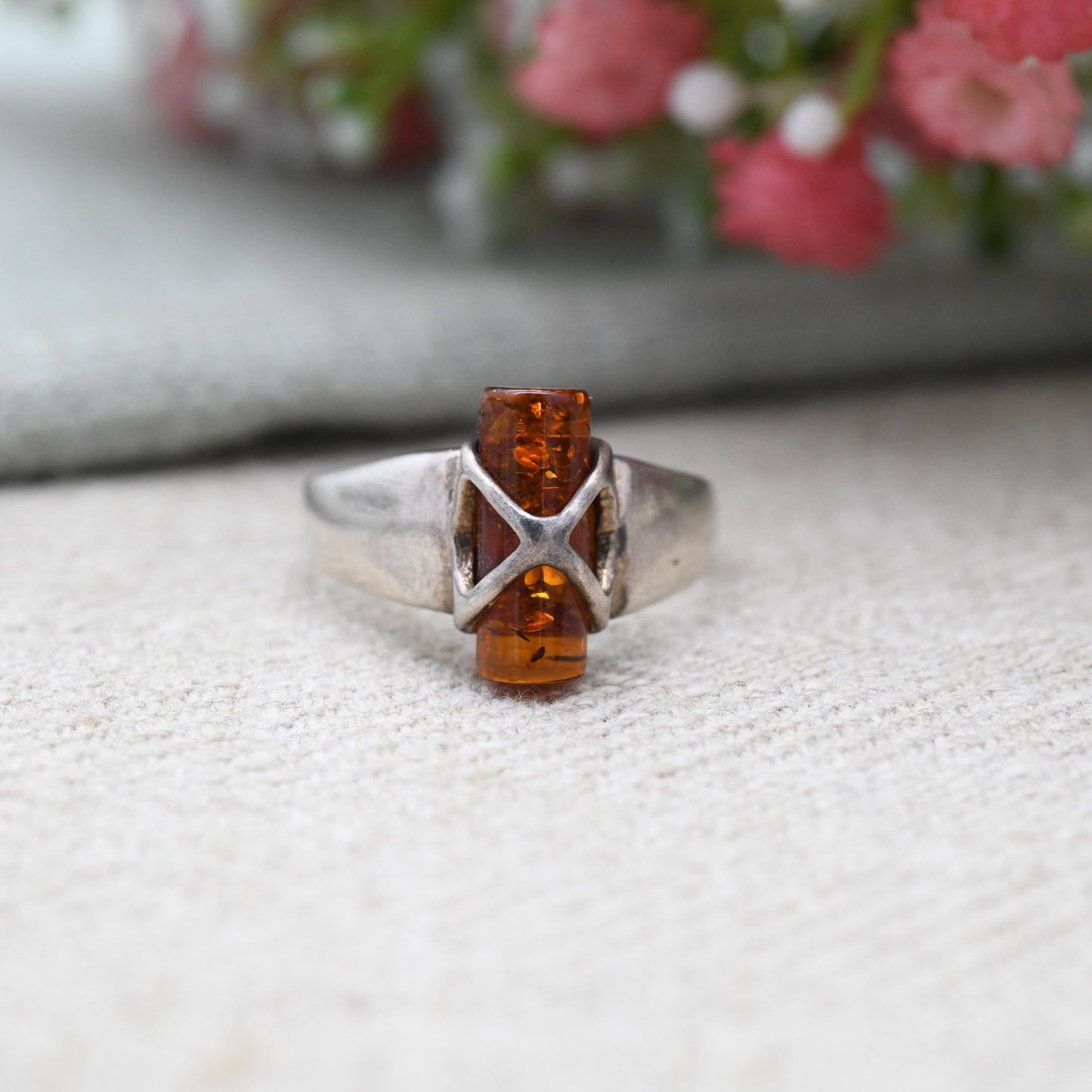Vintage Sterling Silver Baltic Amber Ring Cylindrical - Chunky Modernist Silver Ring Cylinder Shape Stone | UK Size - P | US Size - 7 3/4