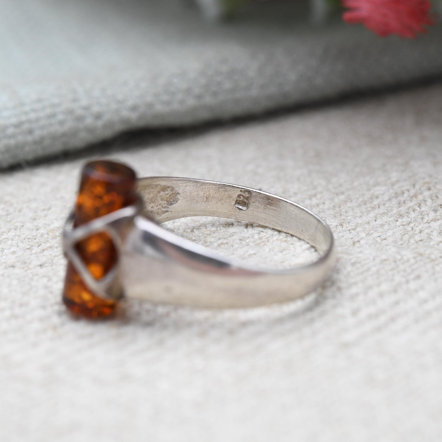 Vintage Sterling Silver Baltic Amber Ring Cylindrical - Chunky Modernist Silver Ring Cylinder Shape Stone | UK Size - P | US Size - 7 3/4