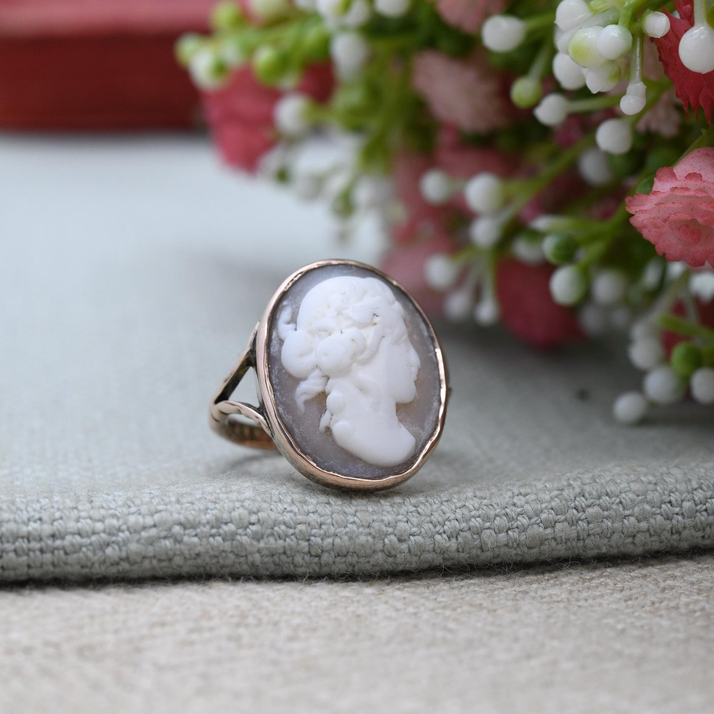 Antique 9ct Rose Gold Cameo Ring - Large Carved Shell Face | Ancient Classical Figure | Raised Cameo | UK Size - M | US Size - 6 1/2