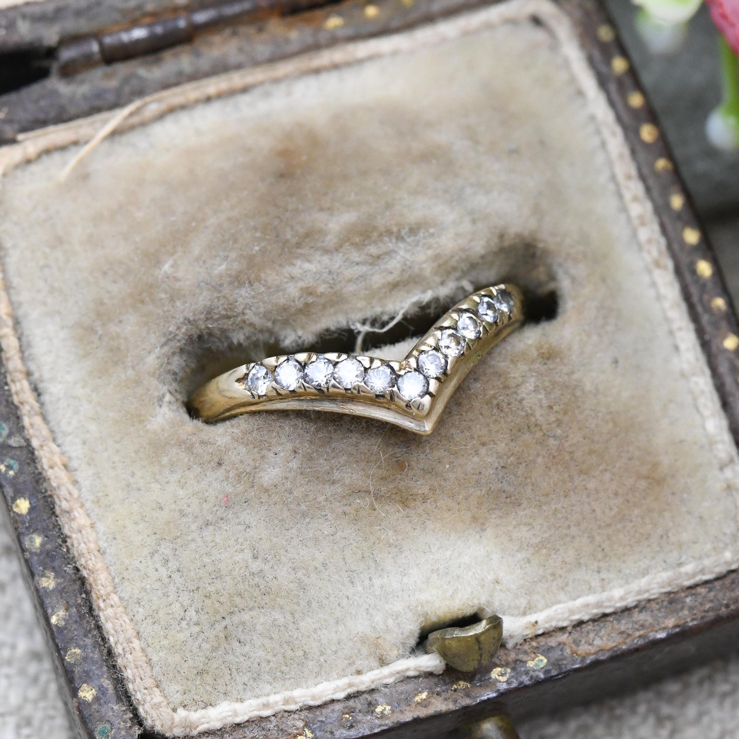 Vintage 9ct Gold Wishbone Ring with CZ Stones 1985 - Yellow Gold V Shaped Band Ring | UK Size - M 1/2 | US Size - 6 3/4