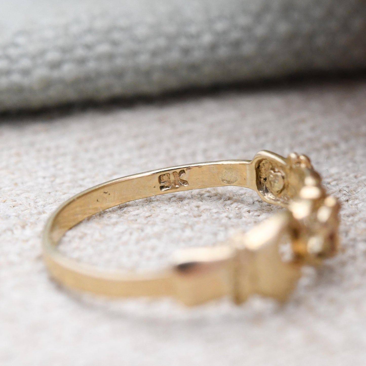 Antique 9ct Gold Dublin Claddagh Ring - Irish Hands Holding Heart Symbol | Diamond Cut Heart | UK Size - L 1/2 | US Size - 6
