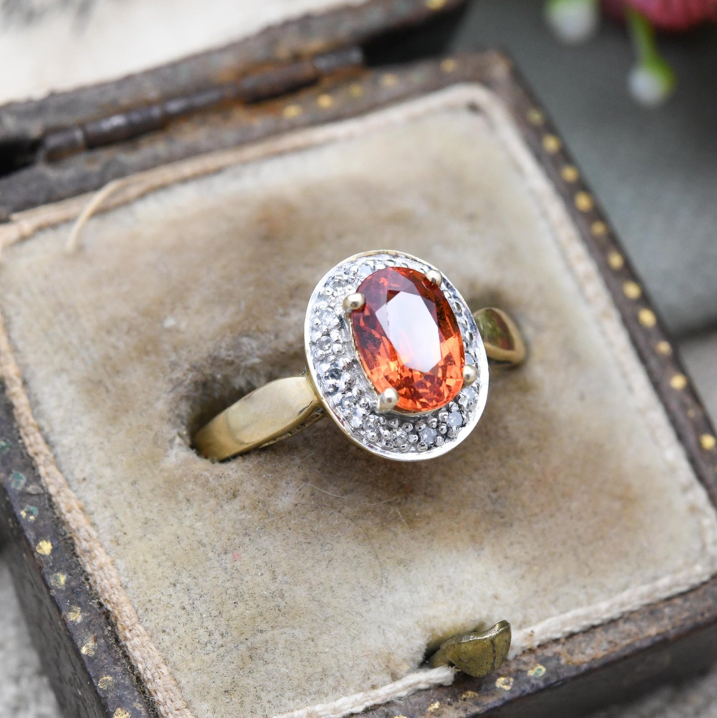 Vintage 9ct Gold Orange Sapphire Ring with Diamond Halo - Faceted Oval Cut Cocktail Dress Ring | UK Size - P | US Size - 7 3/4
