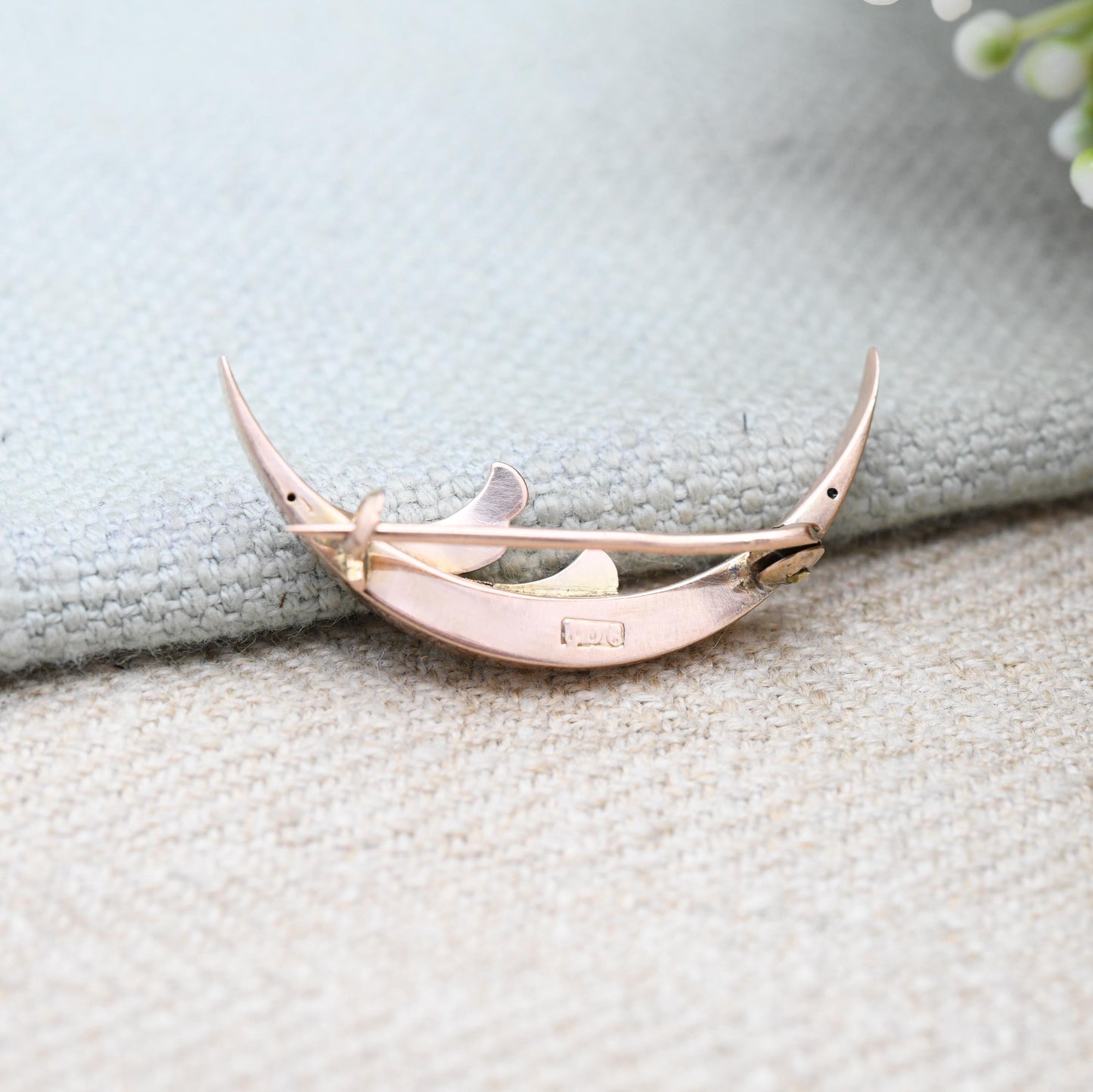 Antique 9ct Gold Crescent Moon Brooch - Edwardian Etched Rose and Yellow Gold