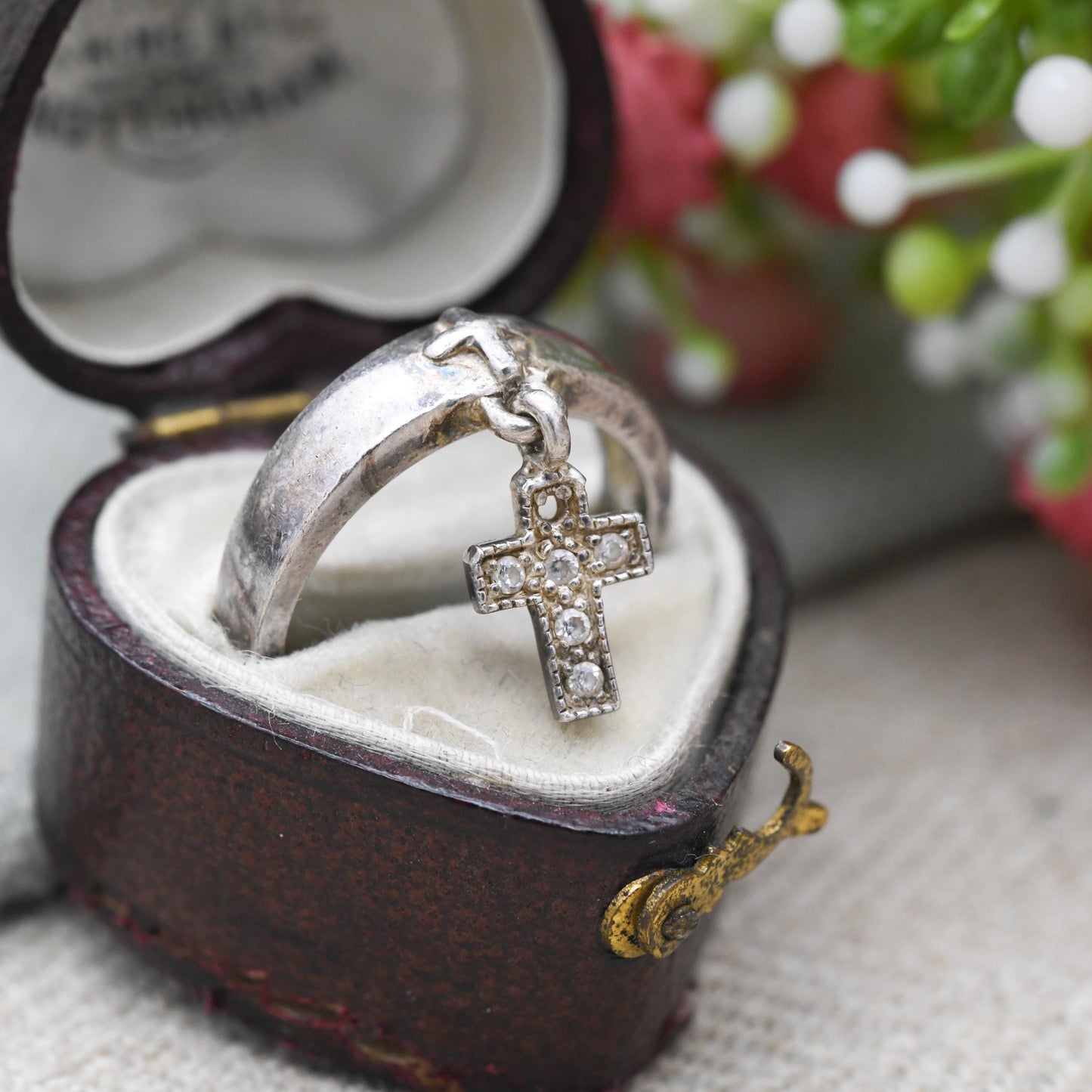 Vintage Sterling Silver Dangle Cross Band Ring - Clear Stone Decoration | Raised Cross Relief | UK Size - L | US Size - 6