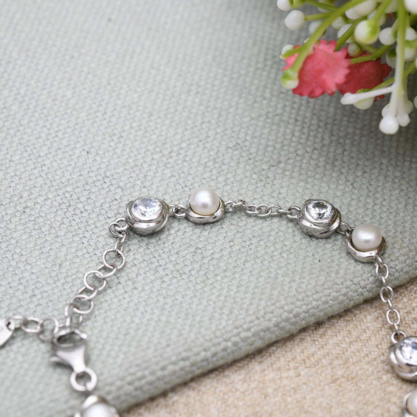 Vintage Fiorelli Sterling Silver White Stone and Pearl Chain Bracelet - Rounded Curb Links | Charm | Beautiful Bracelet