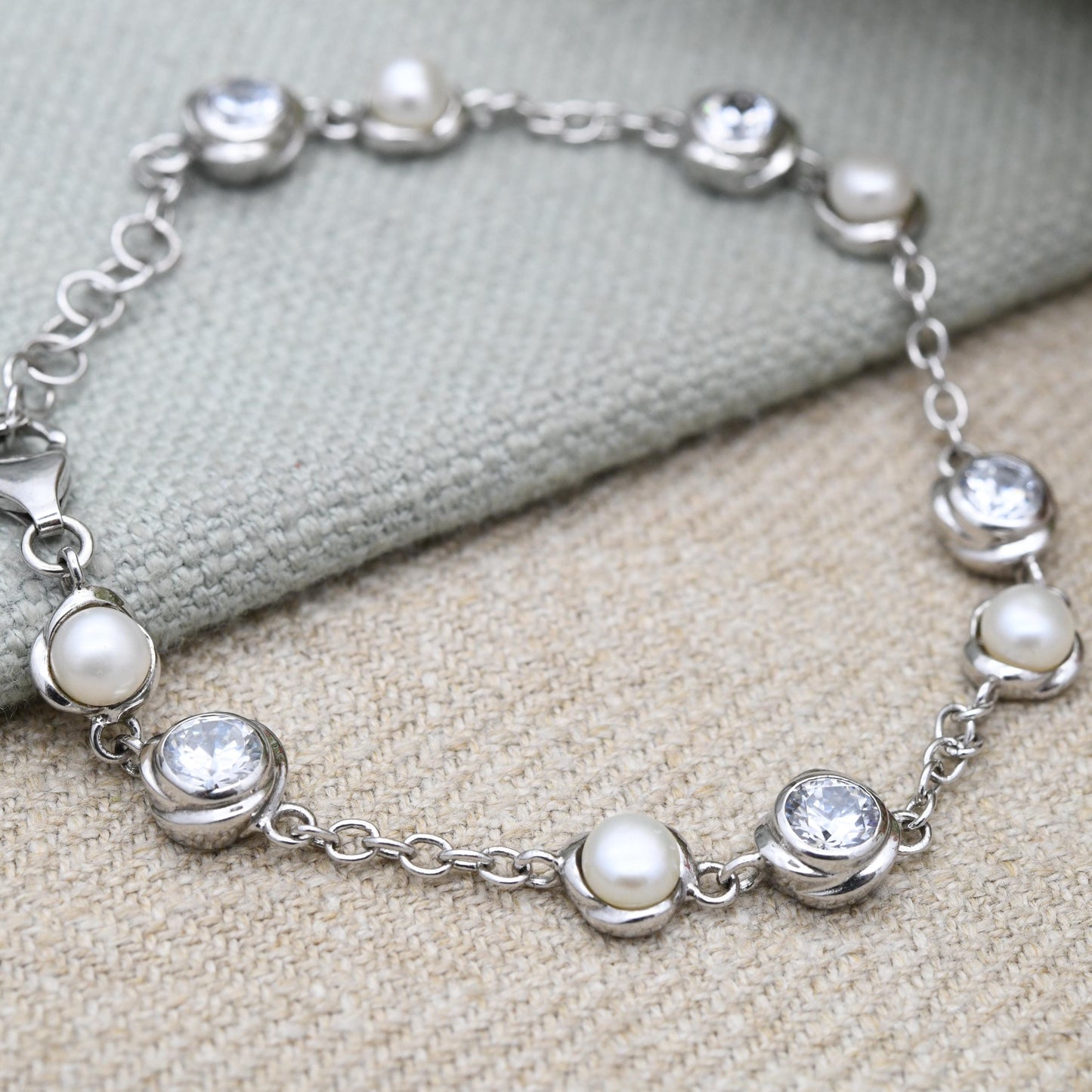 Vintage Fiorelli Sterling Silver White Stone and Pearl Chain Bracelet - Rounded Curb Links | Charm | Beautiful Bracelet