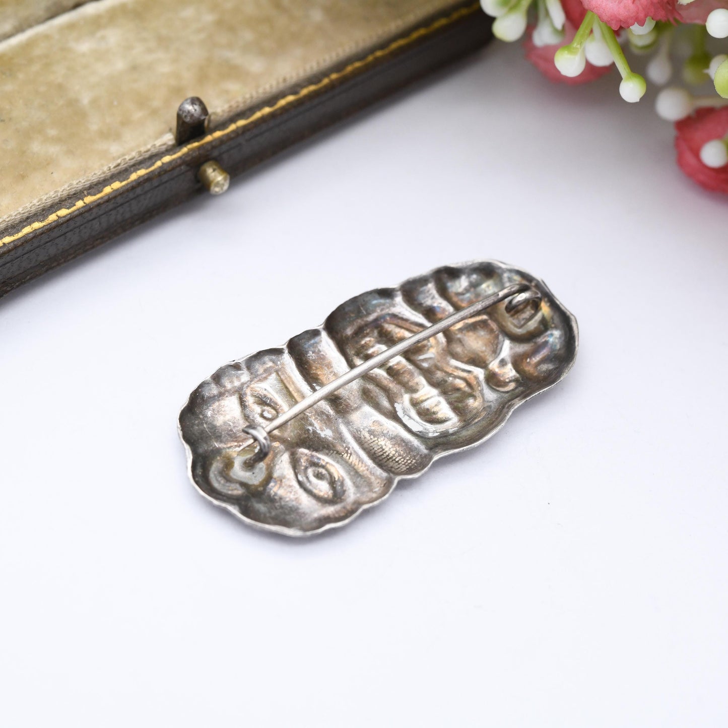 Vintage Silver Tiki Head Totem Pole Brooch - Embossed Faces Pin | Collectable Polynesian Jewellery Design