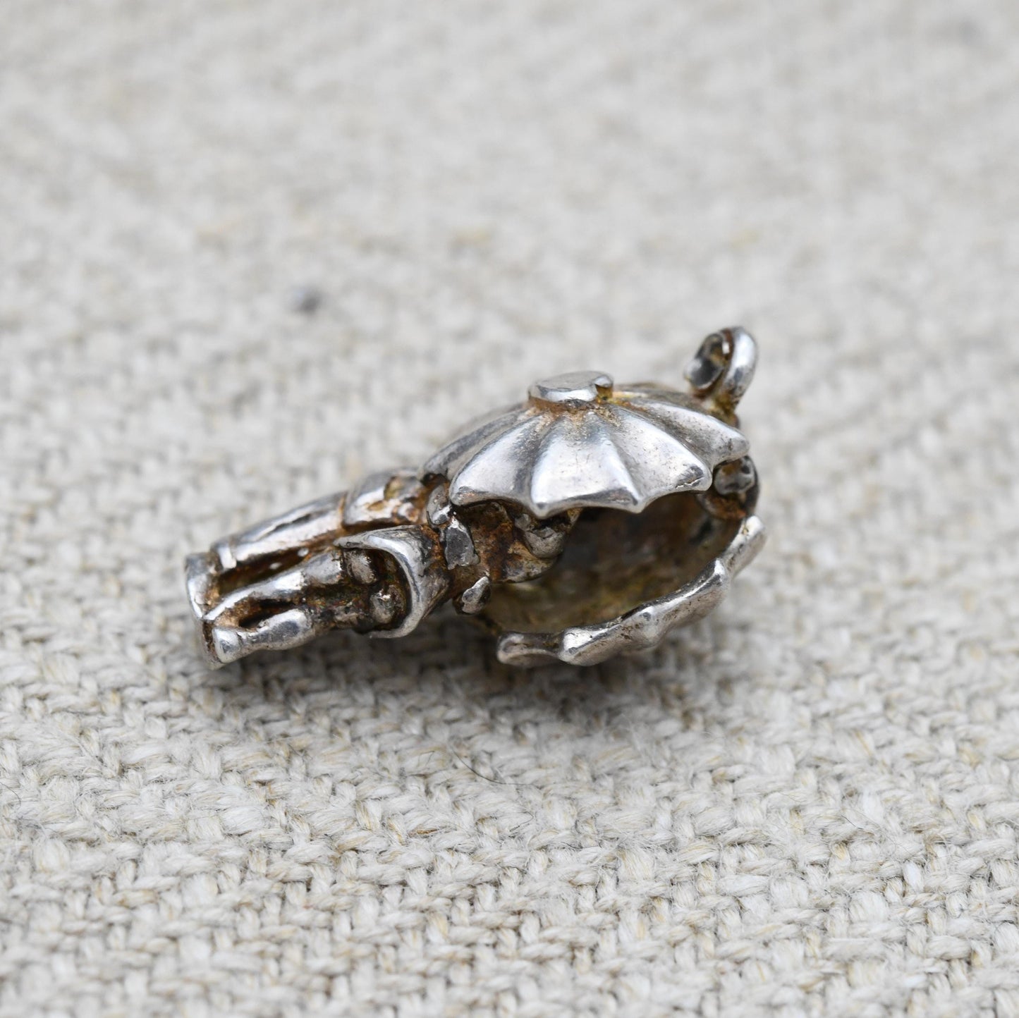 Vintage Sterling Silver Opening Lovers in the Rain Charm Pendant - Opening to Couple Kissing | Man and Woman | Gift for Charm Bracelet