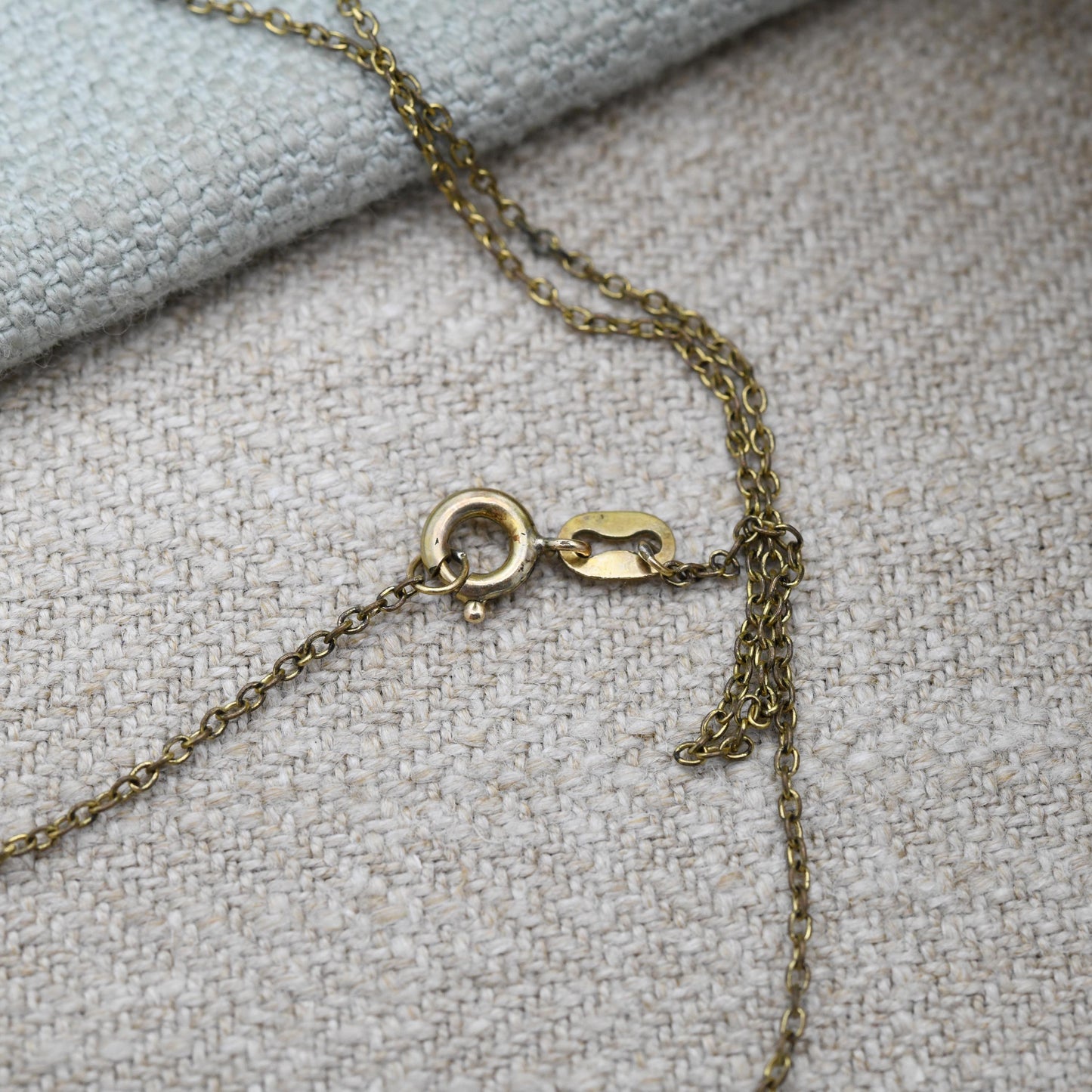 Vintage Rolled Gold Shell Cameo Pendant Necklace on Trace Chain - FB Mid-Century Costume Jewellery