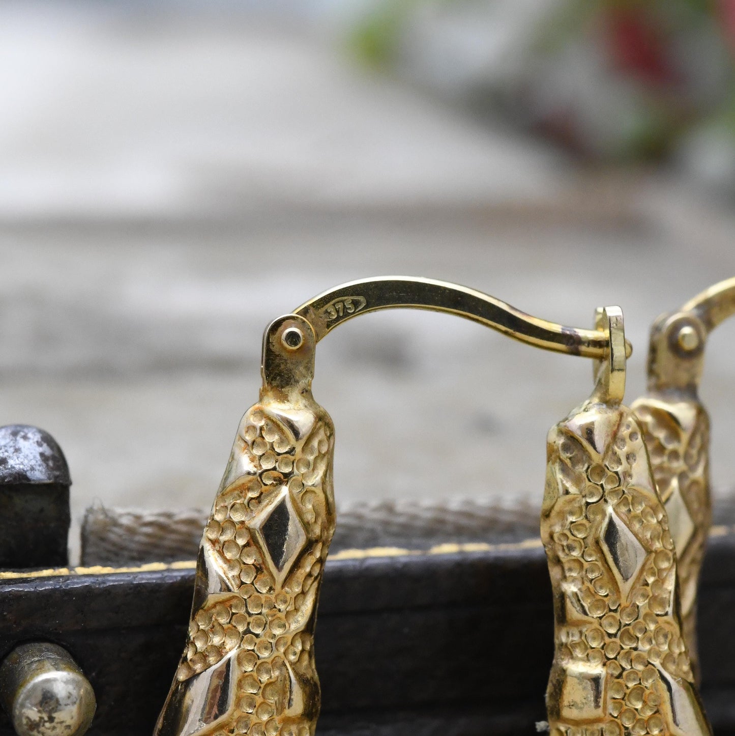 Vintage 9ct Gold Square Hoop Earrings Handbag Creole Hoops - Minimal Hollow Hoops | Pretty Gold Jewellery Gift for Her | Everyday Wear