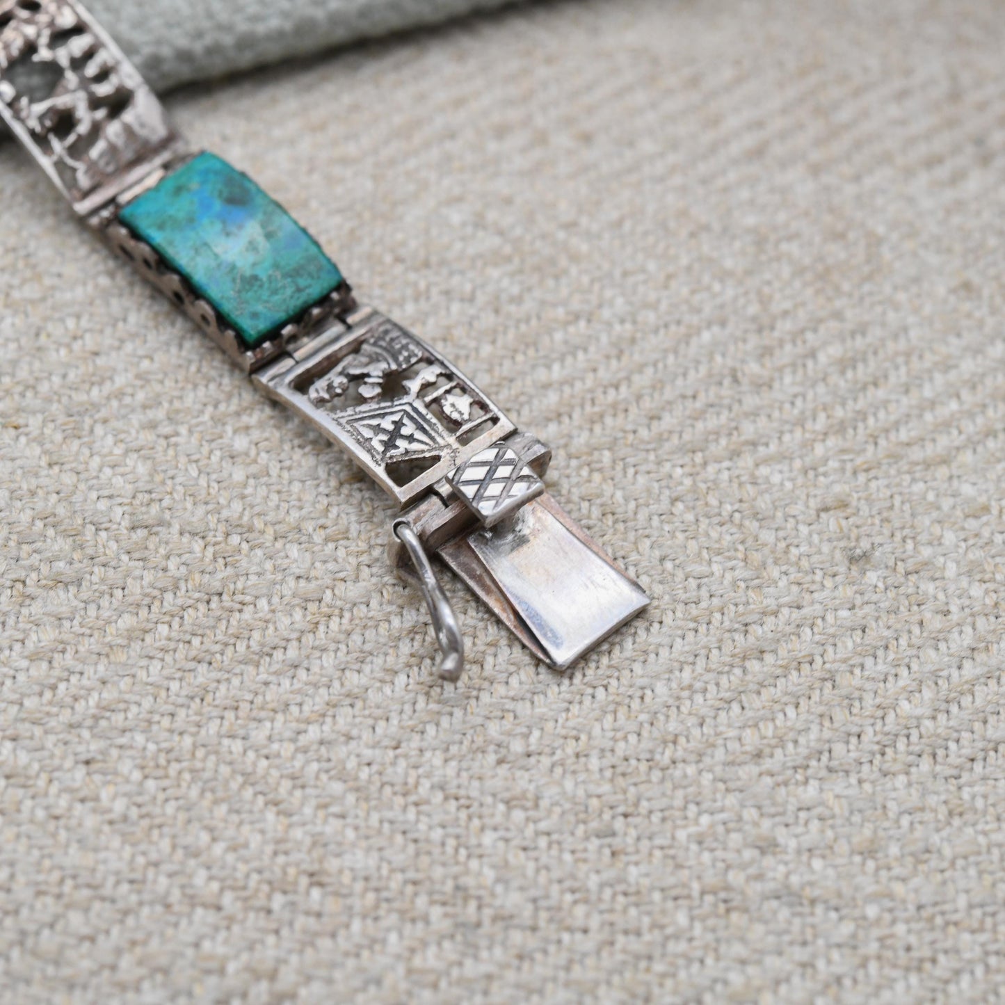 Vintage Peruvian Sterling Silver Gemstone Panel Bracelet with Engraved Scenes