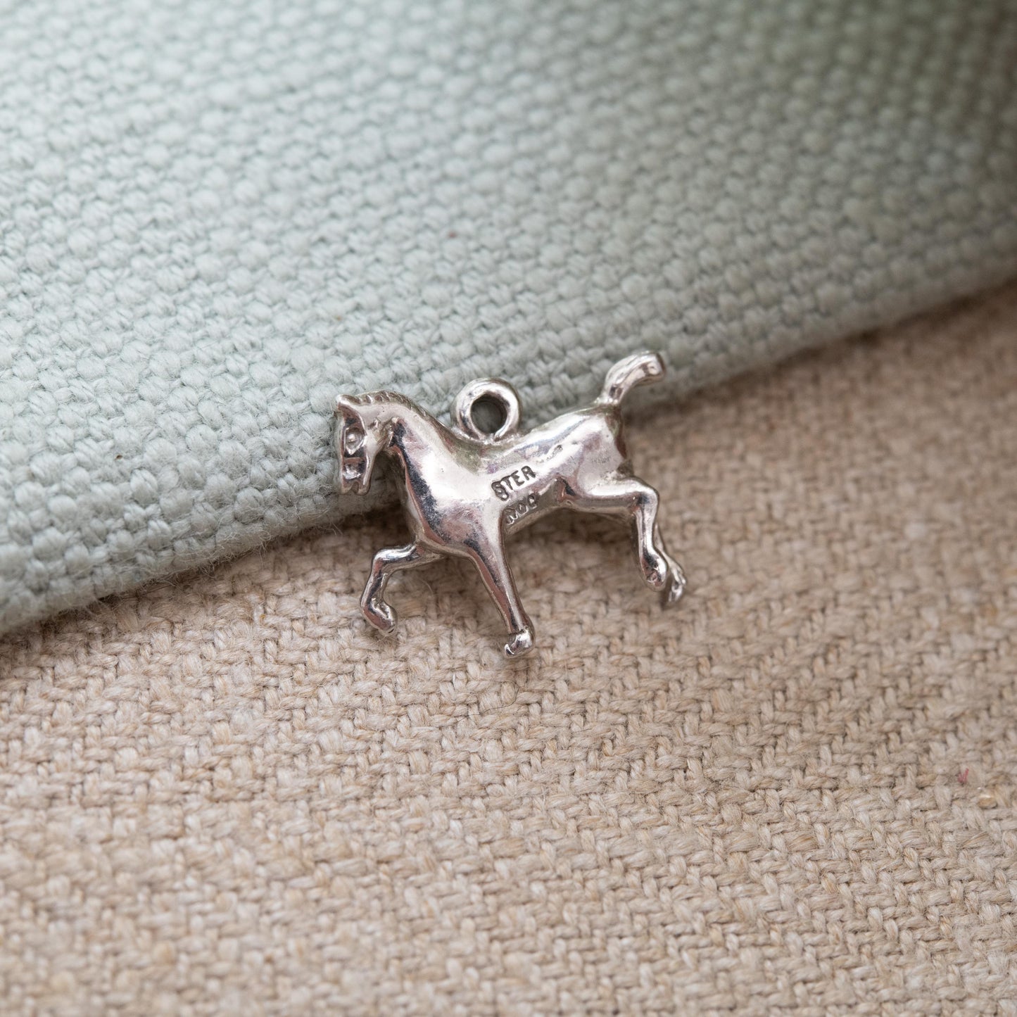 Vintage Sterling Silver Horse Charm Pendant - Prancing Pony Animal Jewellery | Horse Girl Gift | Nature Lover Charm Bracelet Necklace