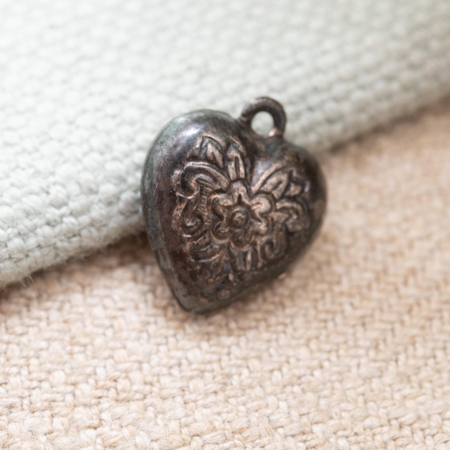 Vintage Silver Love Heart Charm Pendant with Engraved Floral Pattern - Small Puffed Love Heart | Gift for Charm Bracelet