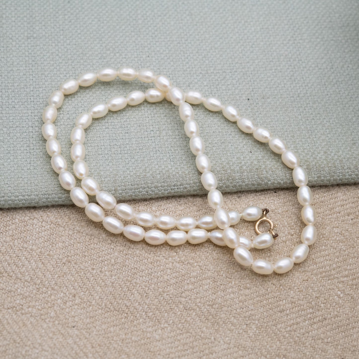 Vintage 9ct Gold Clasp Pearl Necklace - Oval Beads | Choker Length 16.5"