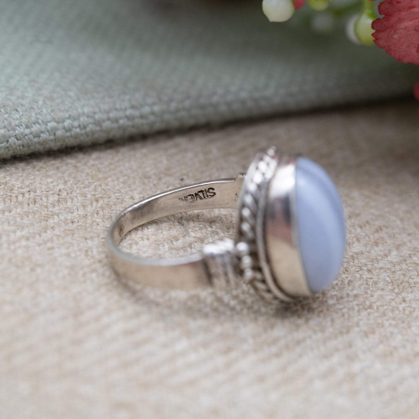 Vintage Sterling Silver Blue Lace Agate Ring - Mid-Century Ring | Banded Agate Gemstone | UK Size - J 1/2 | US Size - 5