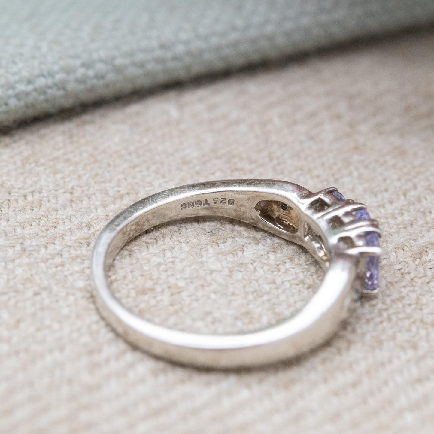 TGGC Sterling Silver 3 Stone Ring with Blue Side Stones - Amethyst Gemstone | Romantic Gift for Her | UK Size - N | US Size - 6 3/4