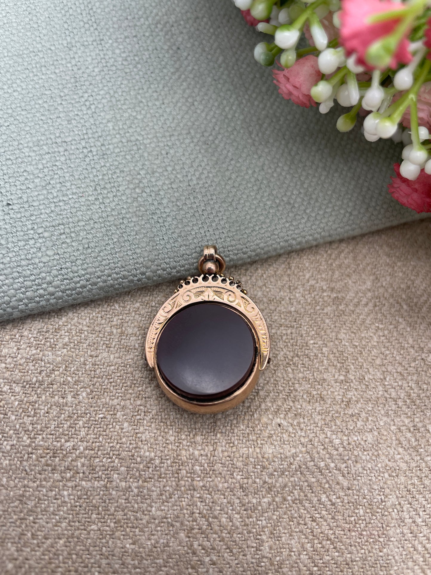 Antique 9ct Gold Spinner Fob Pendant