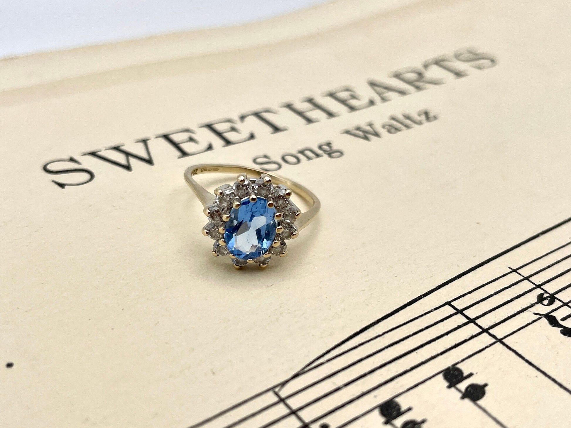 Vintage 9ct Gold, Blue and White CZ Halo Ring - Engagement / 375 / 9k / Cluster / UK Size - M / US Size - 6 1/4