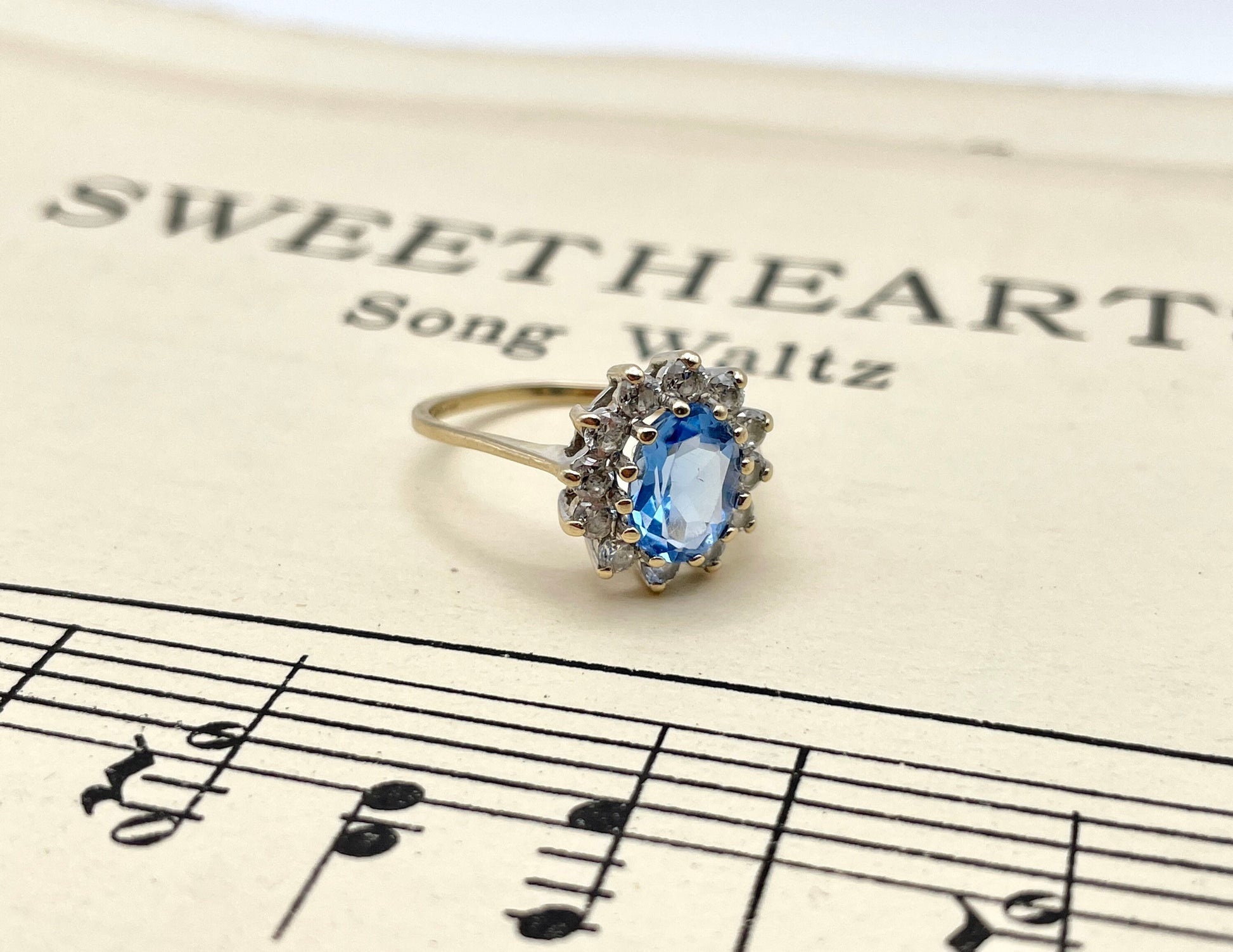 Vintage 9ct Gold, Blue and White CZ Halo Ring - Engagement / 375 / 9k / Cluster / UK Size - M / US Size - 6 1/4