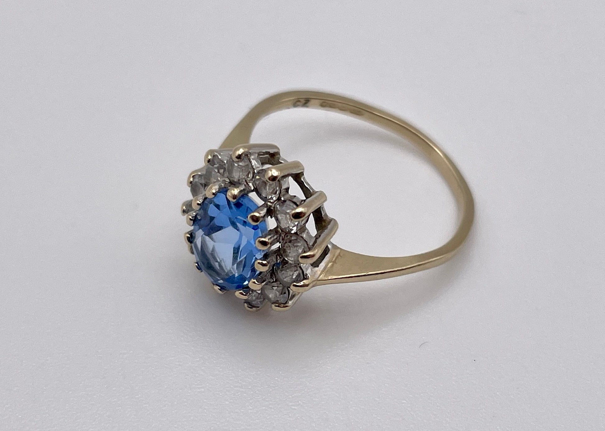 Vintage 9ct Gold, Blue and White CZ Halo Ring - Engagement / 375 / 9k / Cluster / UK Size - M / US Size - 6 1/4