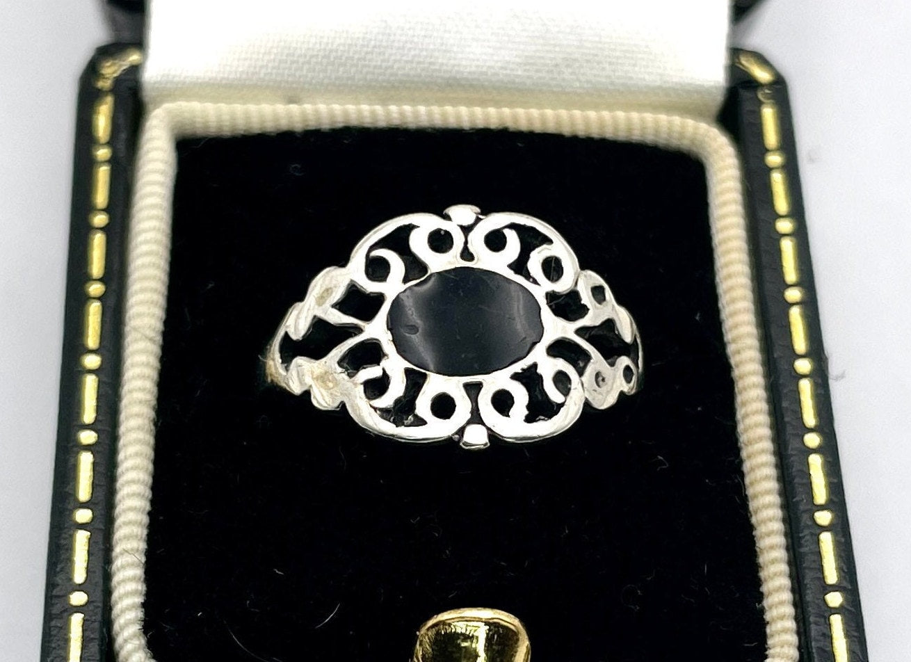 Vintage Silver and Onyx Signet Ring