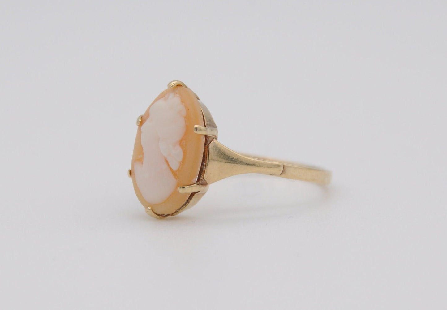 Vintage 9ct Gold Cameo Ring