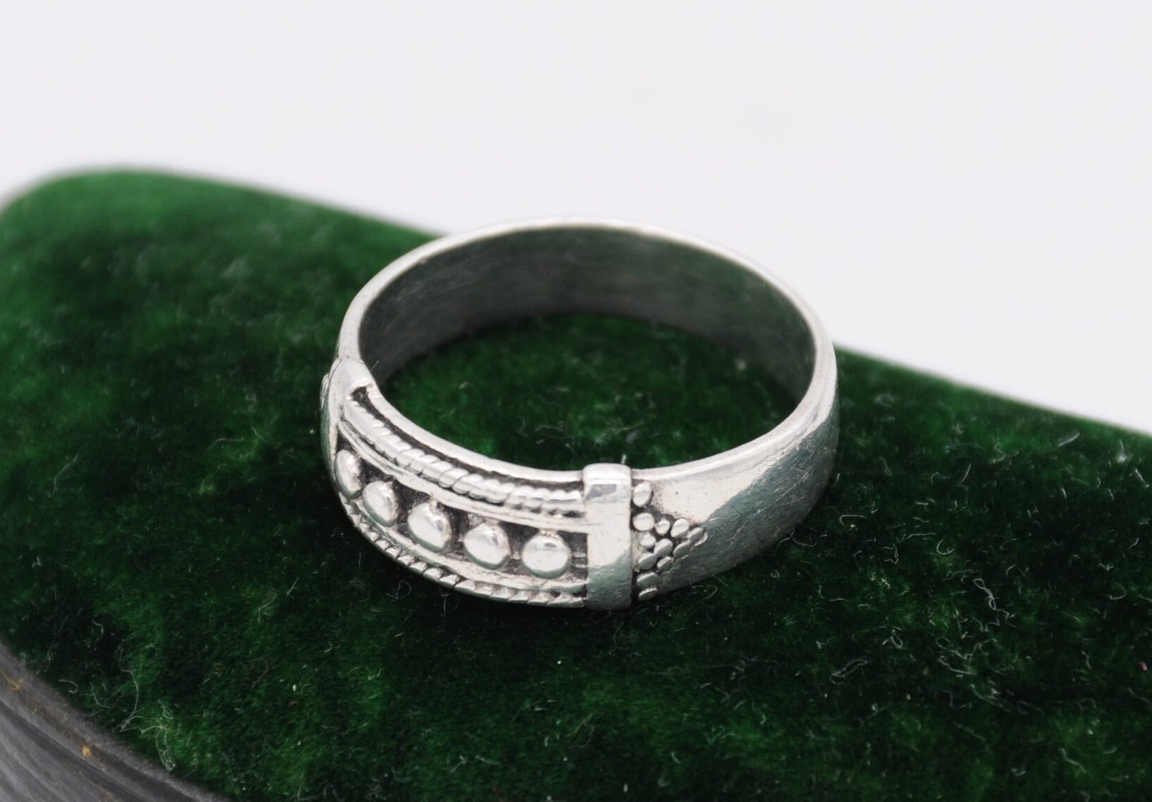 Vintage Silver Granulated Band Ring - 925 / Sterling Silver / Detailed / Brutalist / Modernist / Minimalist / UK Size - T / US Size - 9 3/4