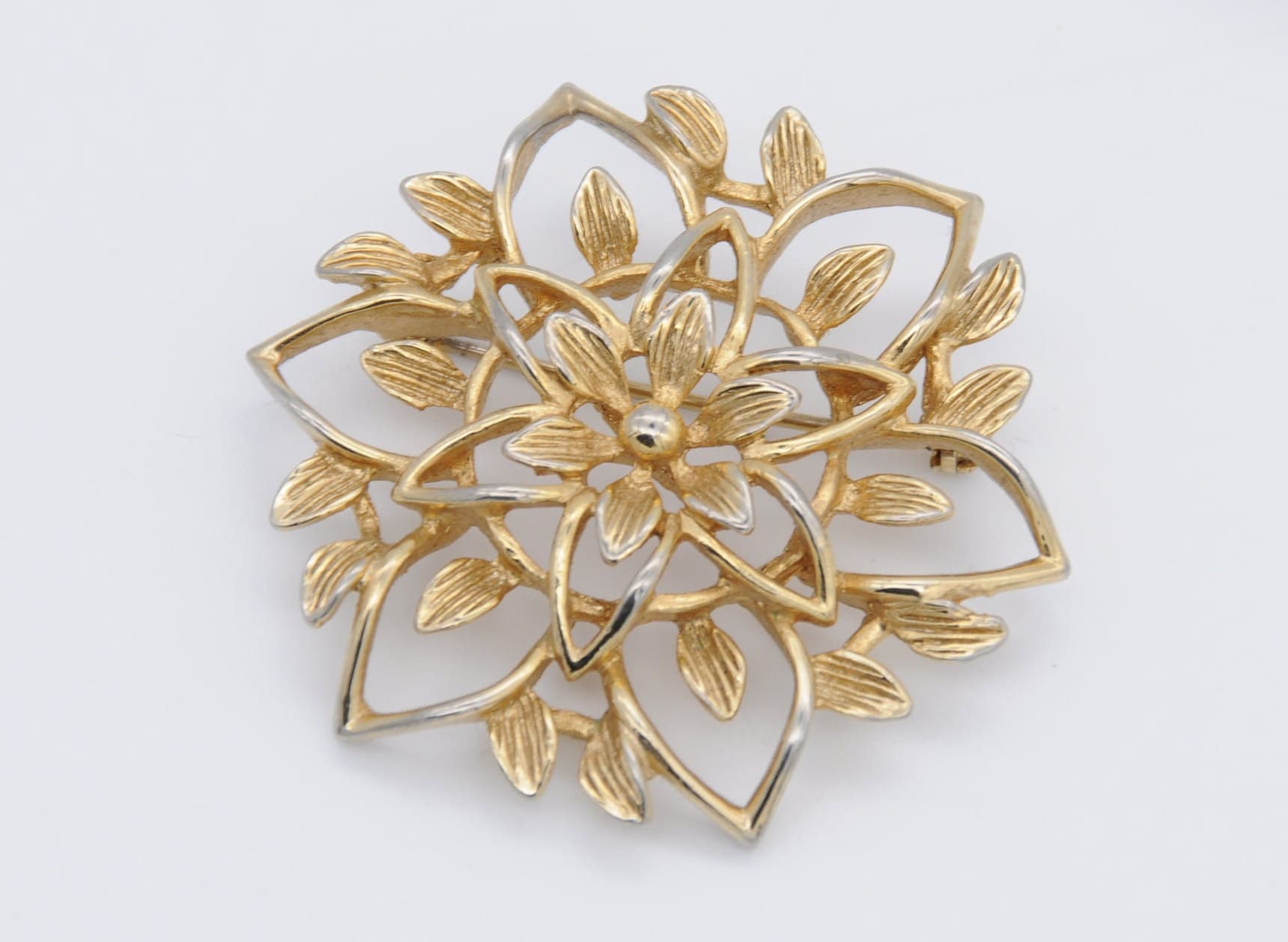 Vintage Sarah Coventry Gold Tone Brooch - Mid-Century / Floral / Leaf Design / Nature / GB