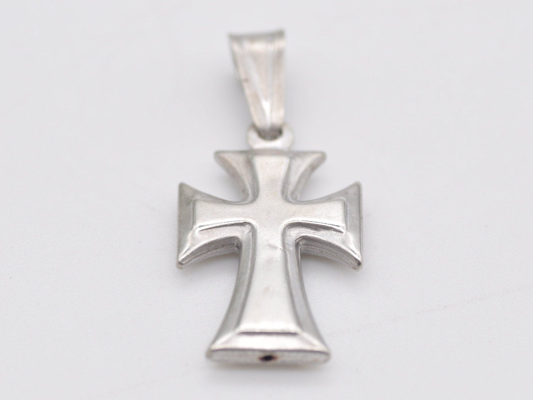 Vintage Sterling Silver Cross Pendant - Religious | Christian | Crucifix