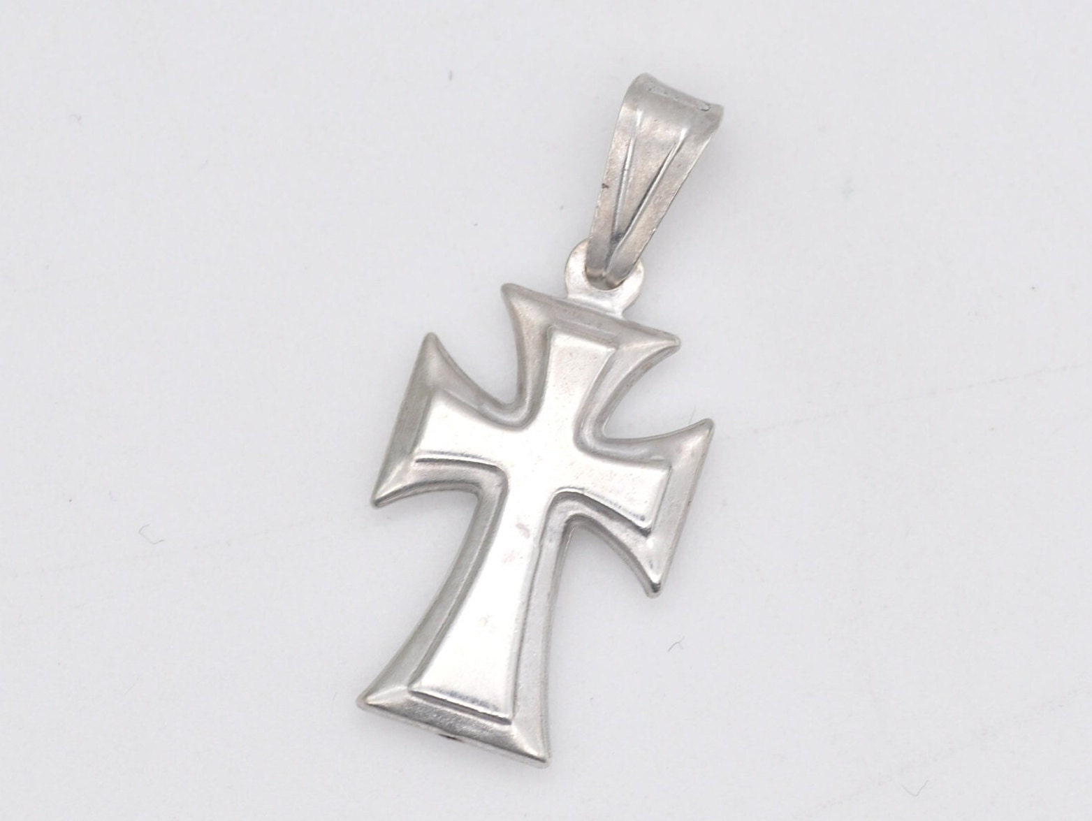 Vintage Sterling Silver Cross Pendant - Religious | Christian | Crucifix