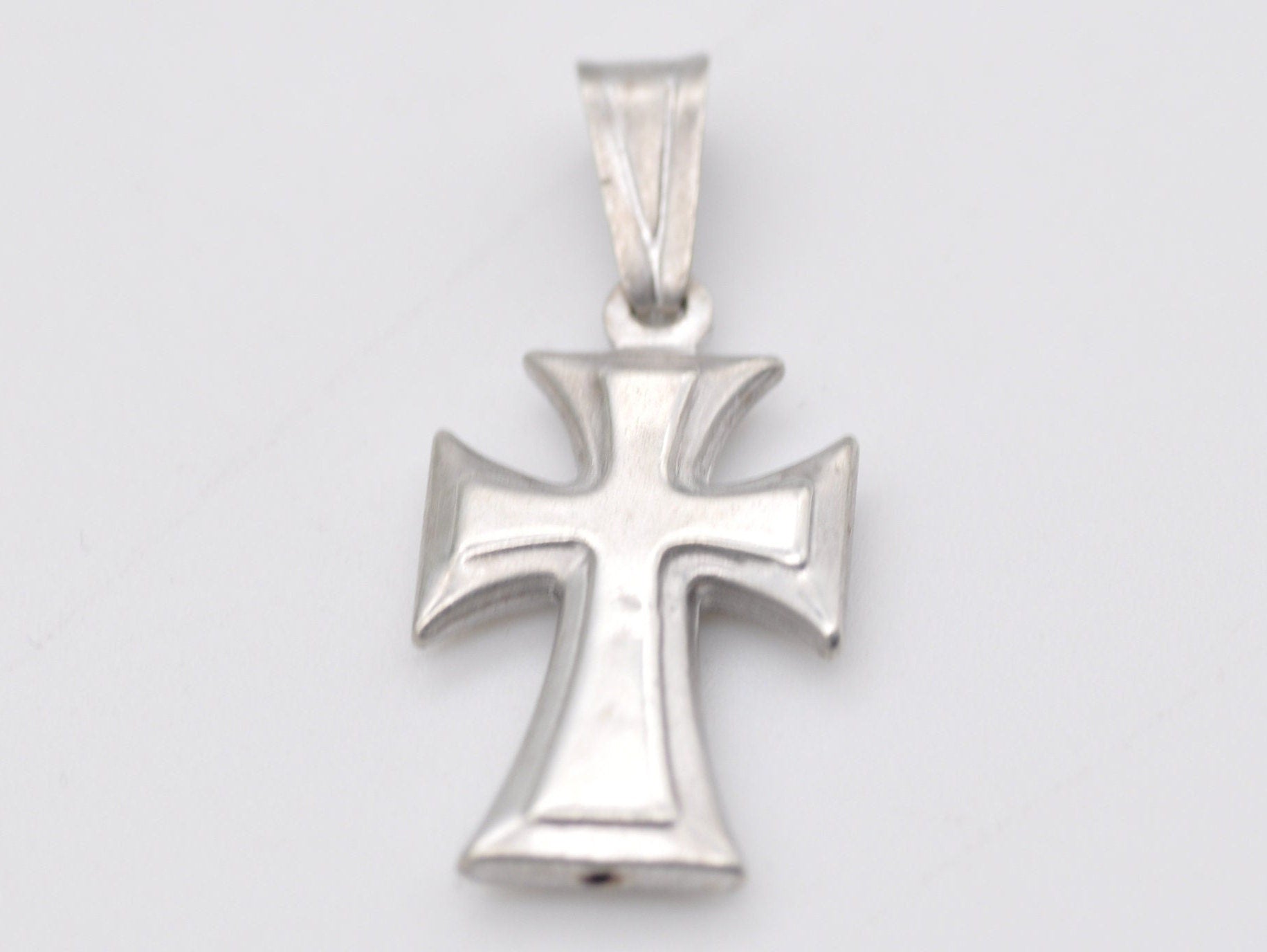 Vintage Sterling Silver Cross Pendant - Religious | Christian | Crucifix